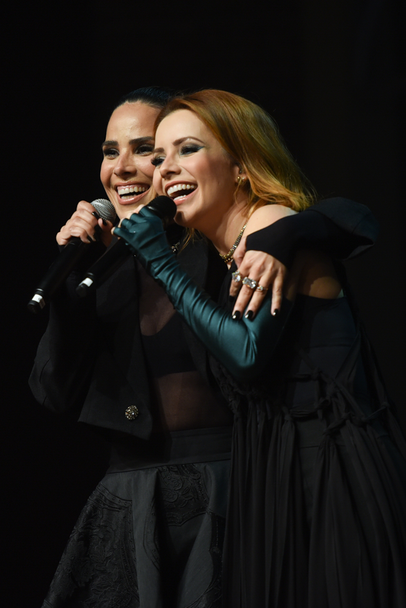 Wanessa canta com Sandy em show em SP