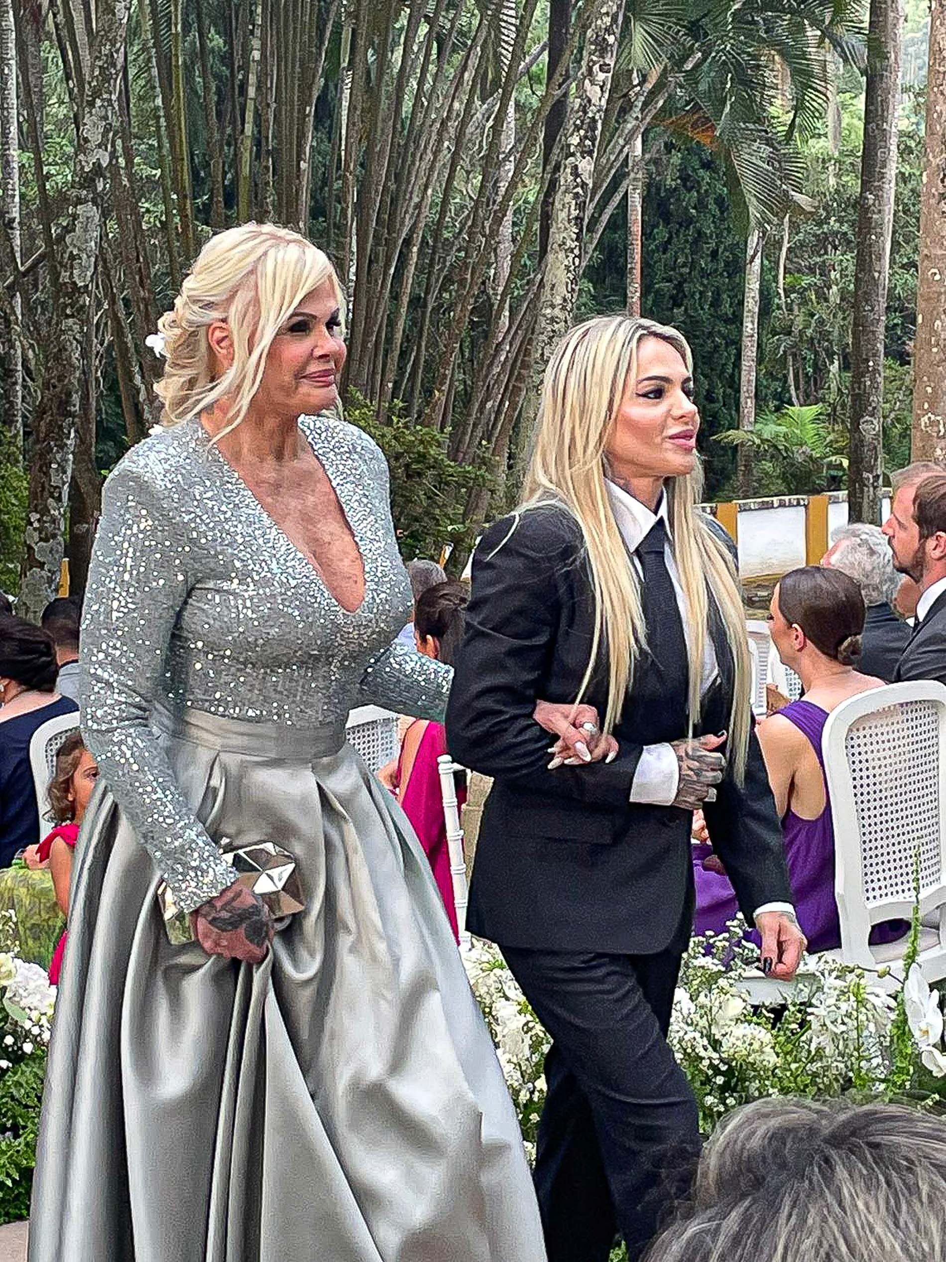 Monique Evans no casamento da filha, Bárbara Evans