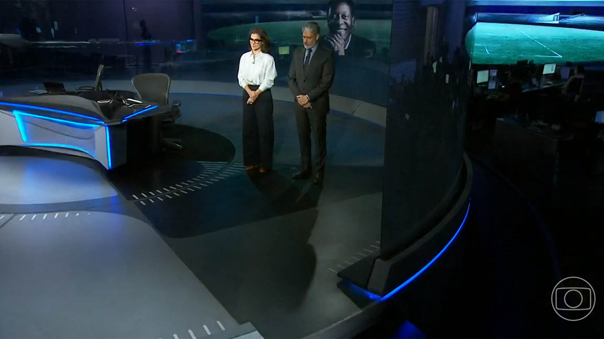 Renata Vasconcellos e Wiliam Bonner em homenagem para Pelé no Jornal Nacional