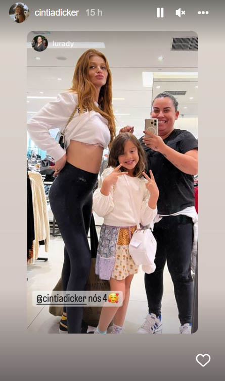 Cintia Dicker mostra a barriga de grávida