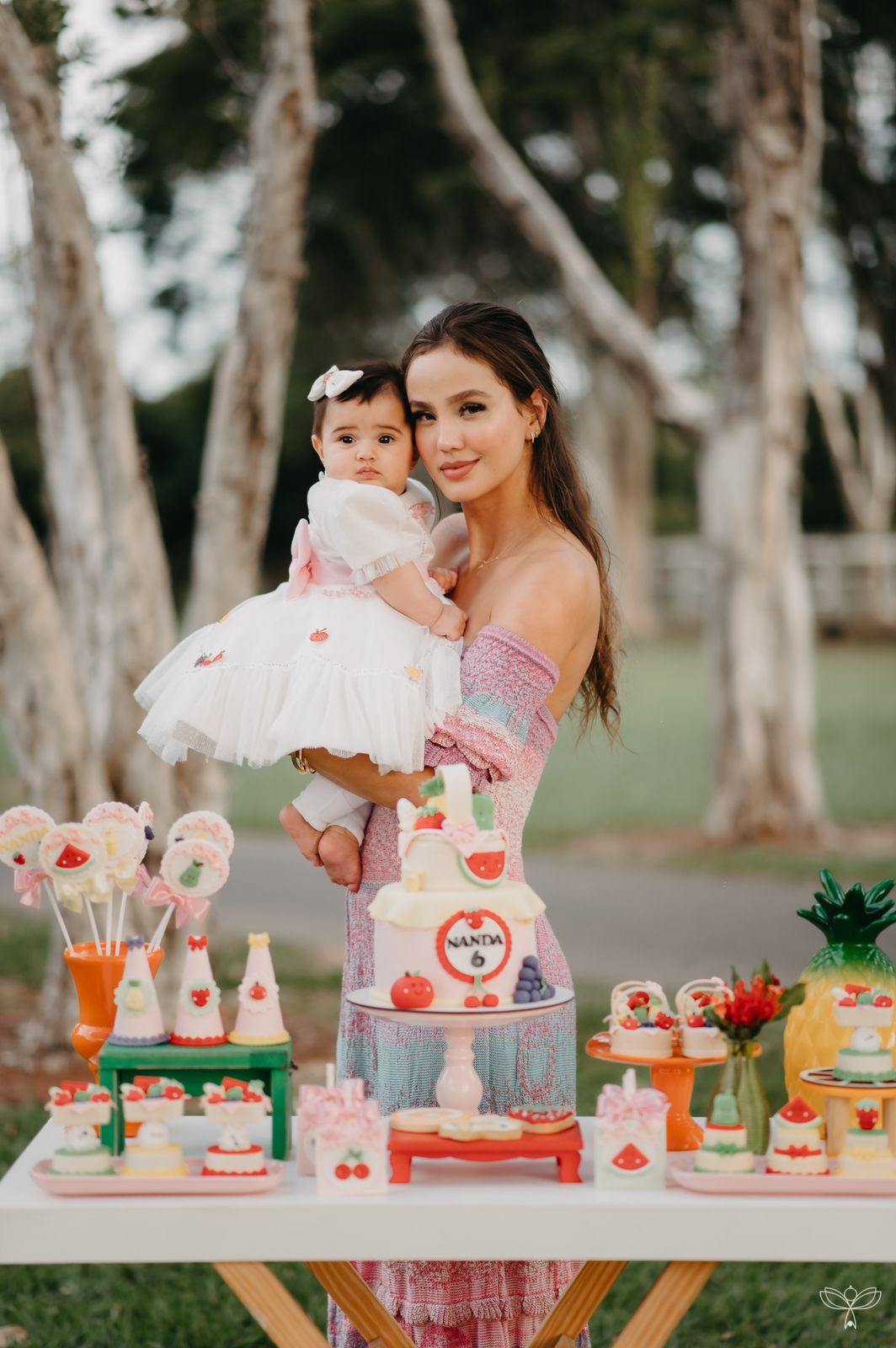 Biah e Sorocaba celebram 6 meses de Nanda