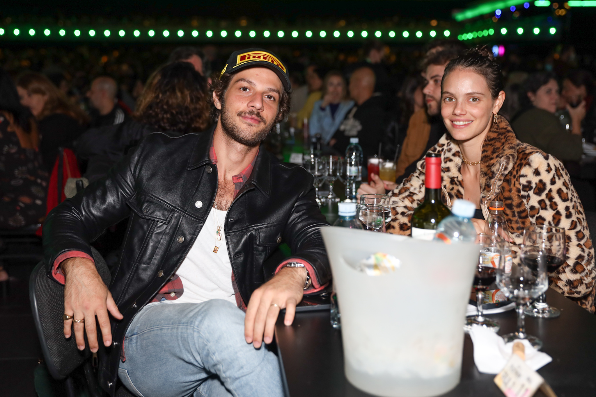 Chay Suede e Laura Neiva