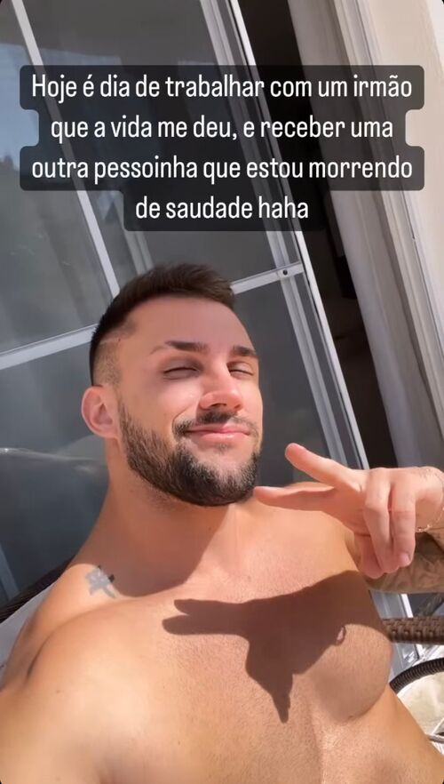 Arthur disse que estava com saudades de Gil