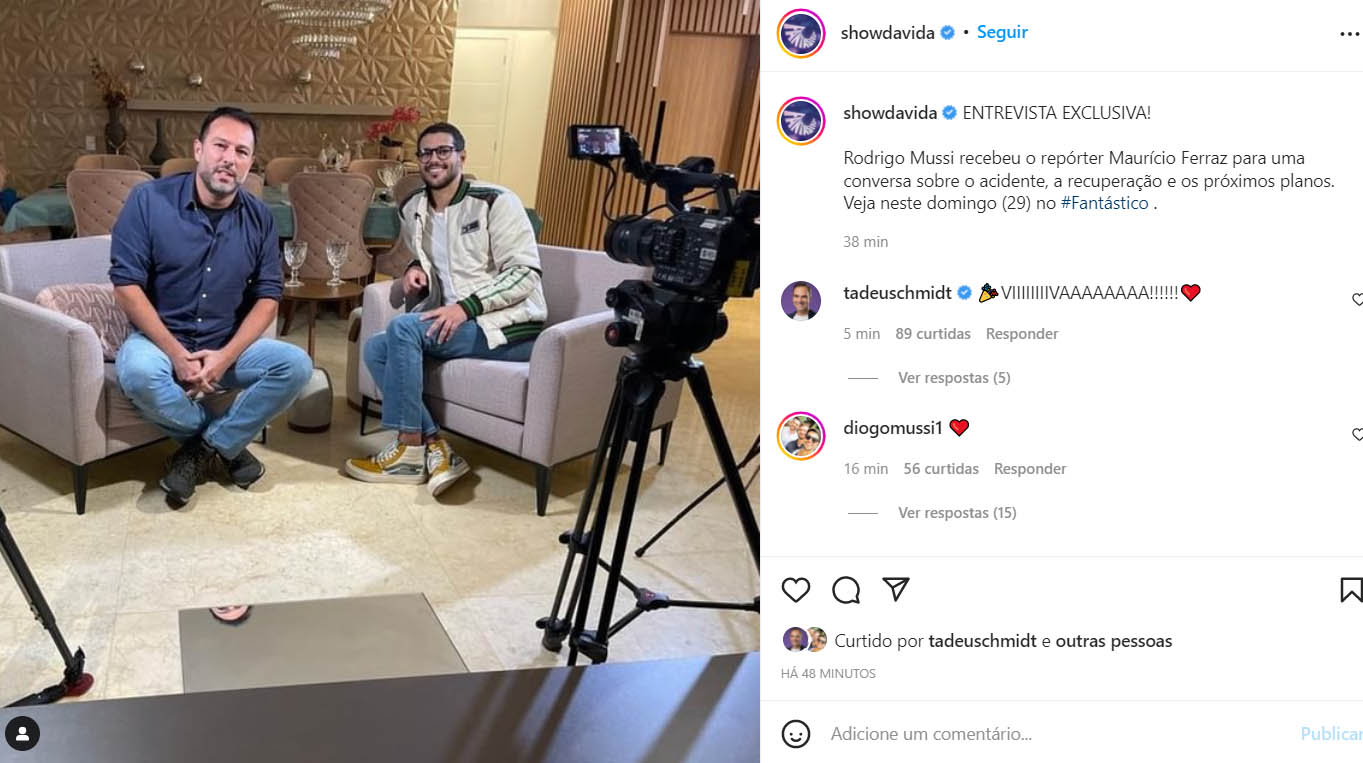 Rodrigo Mussi aparece em foto de entrevista para o programa Fantástico