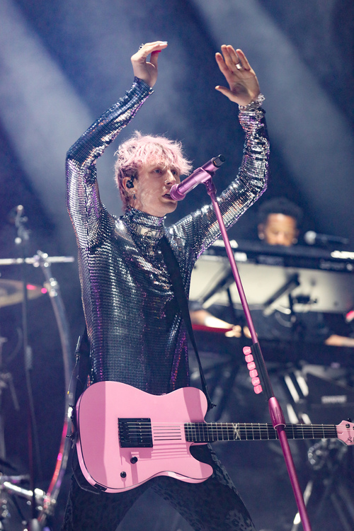 Machine Gun Kelly se apresentou pela segunda vez no palcco do Lollapalooza