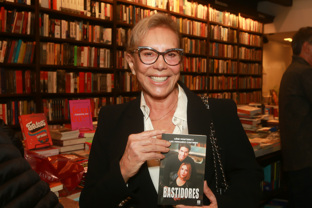 Famosos no lançamento do livro 'Bastidores'