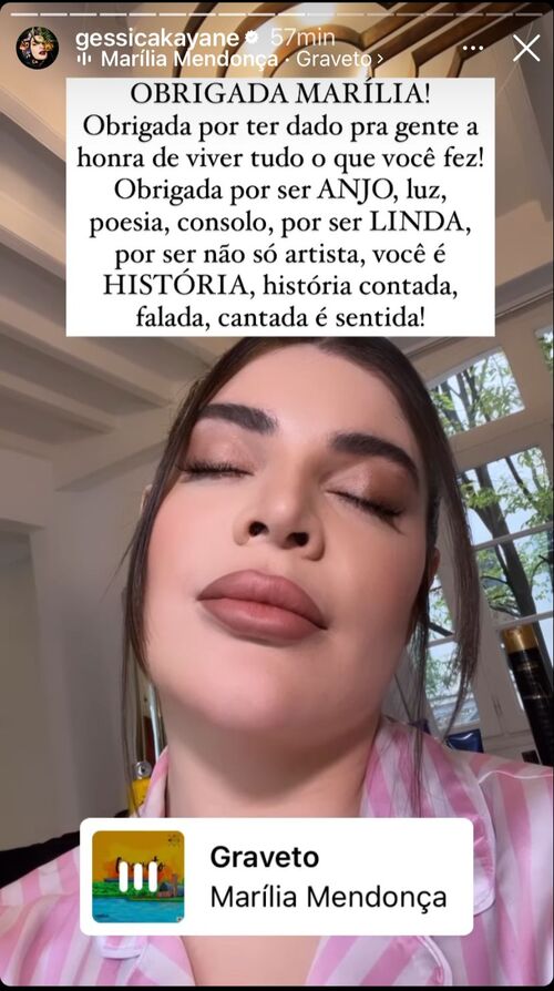 Ao som da música “Graveto” da cantora, a influencer escreveu em um story