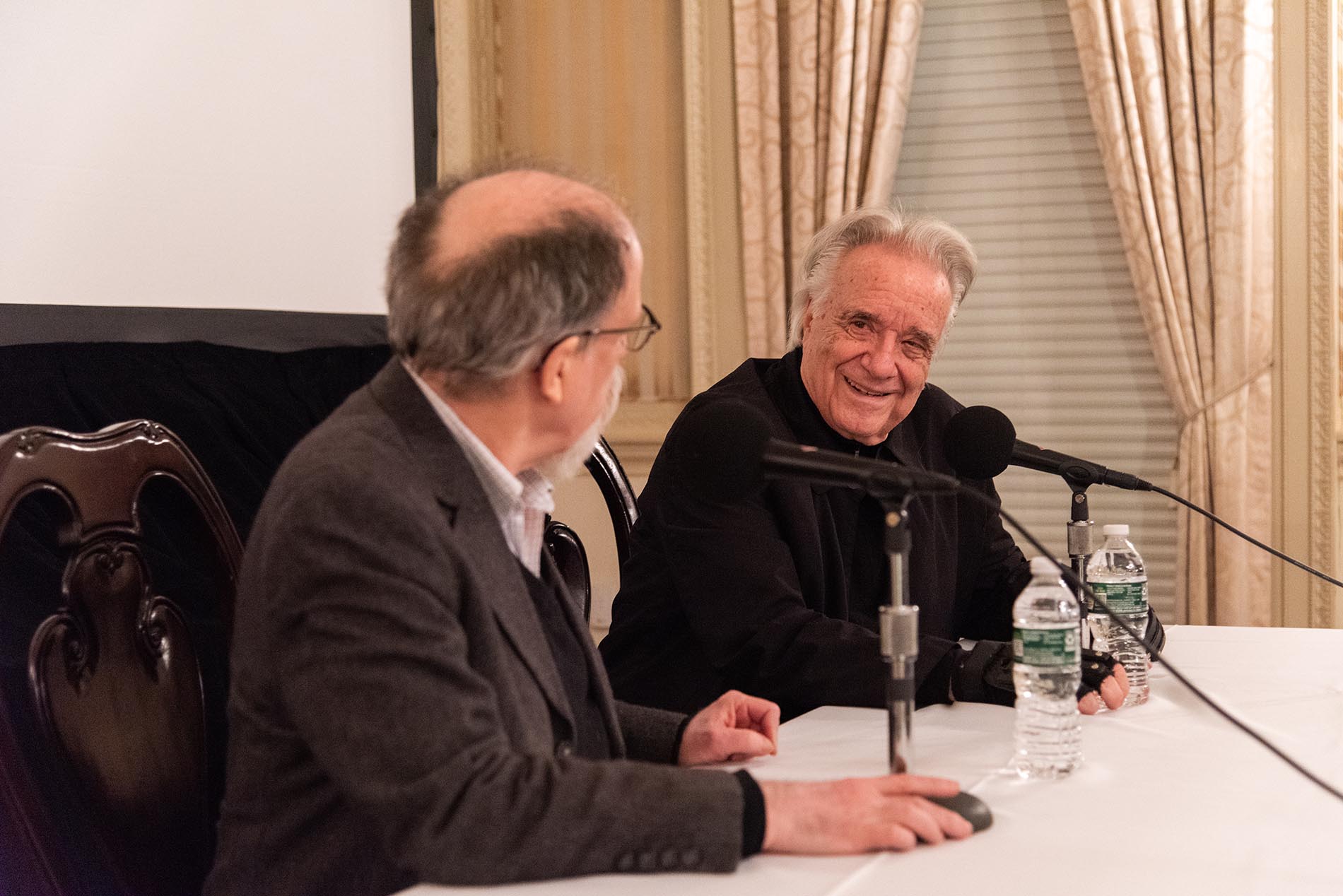 Maestro João Carlos Martins participa de sessão de cinema em Nova York