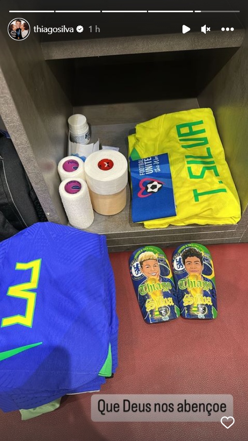 Thiago Silva mostra seu espaço no vestiário - Créditos: Reprodução / Instagram