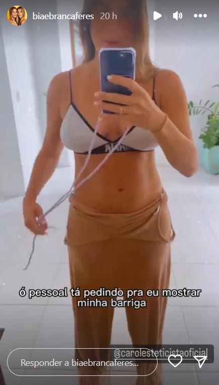 Branca Feres mostra a barriga pós-parto