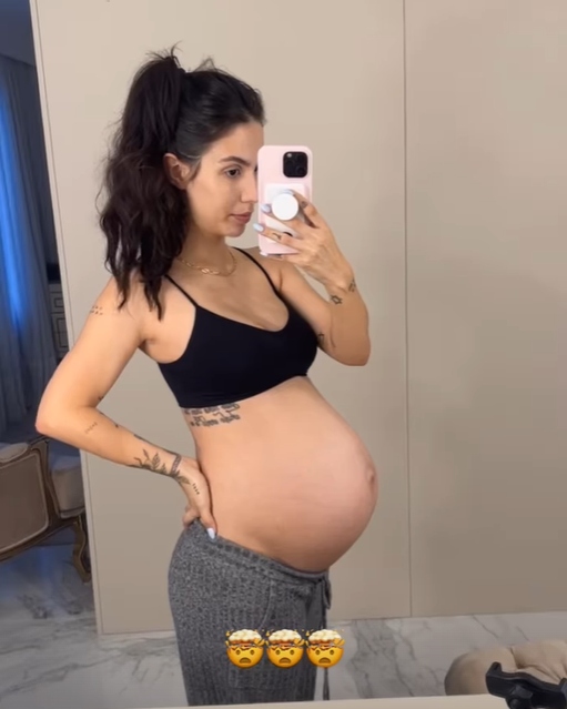 Gabi Brandt mostrando a barriga - Créditos: Reprodução / Instagarm