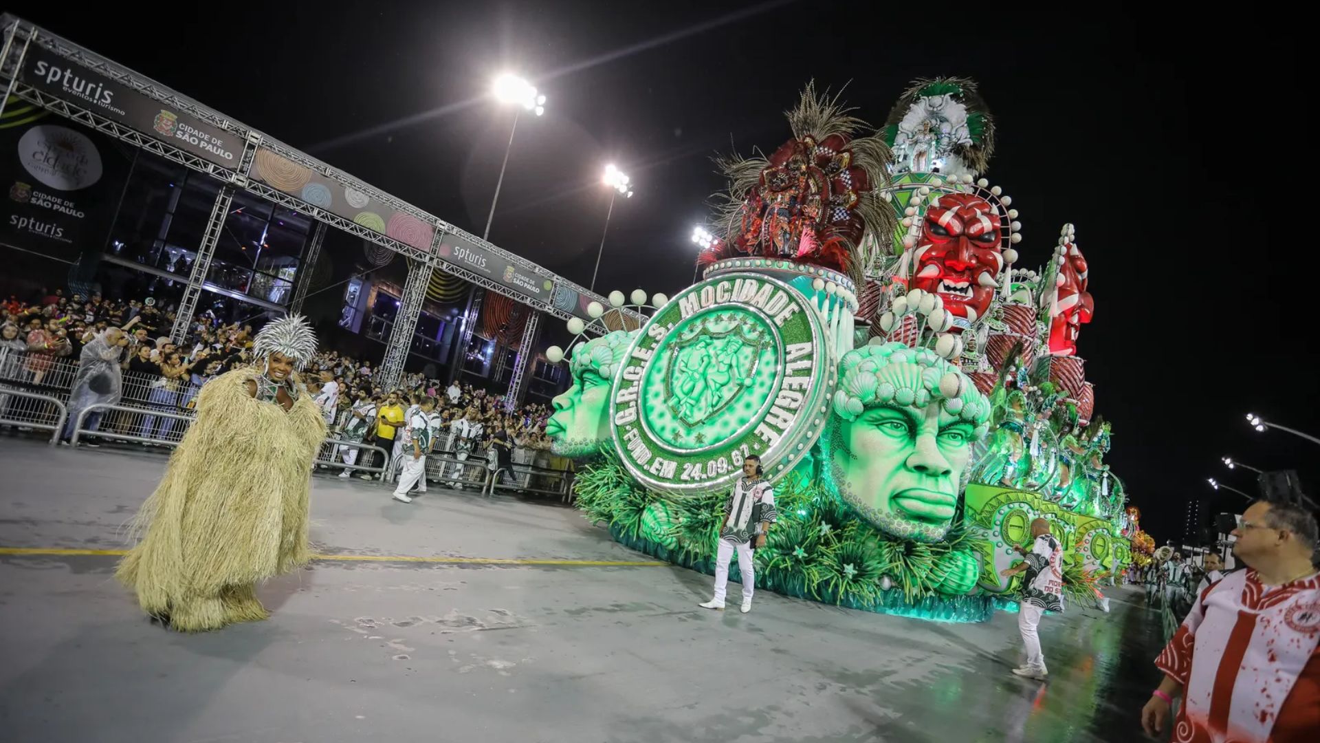 Abre-alas da Mocidade Alegre