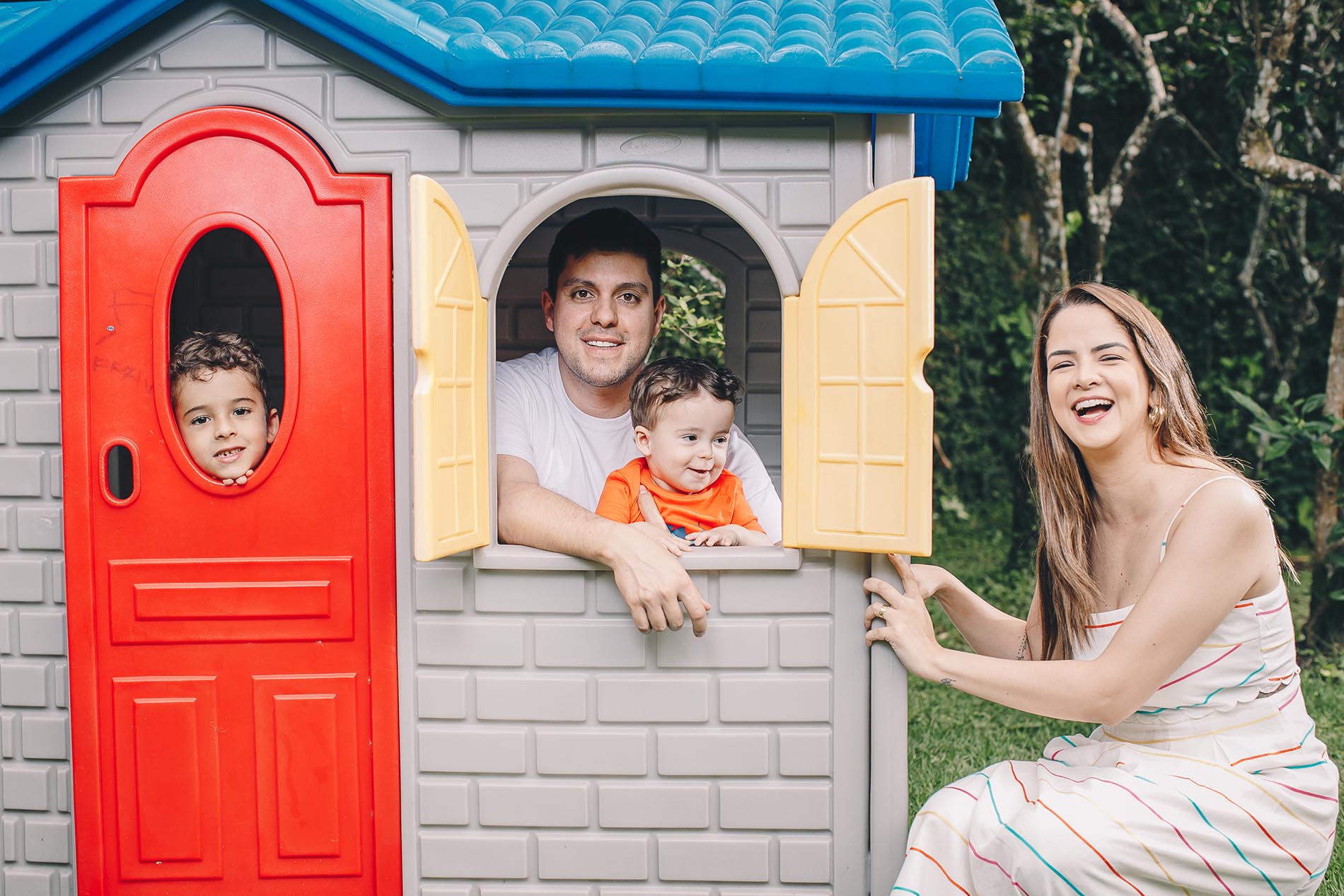 Maria Cecília e Rodolfo curtem as férias com os filhos, Martín e Pedro