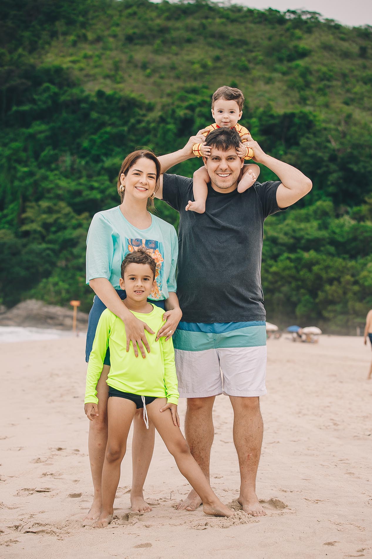 Maria Cecília e Rodolfo curtem as férias com os filhos, Martín e Pedro