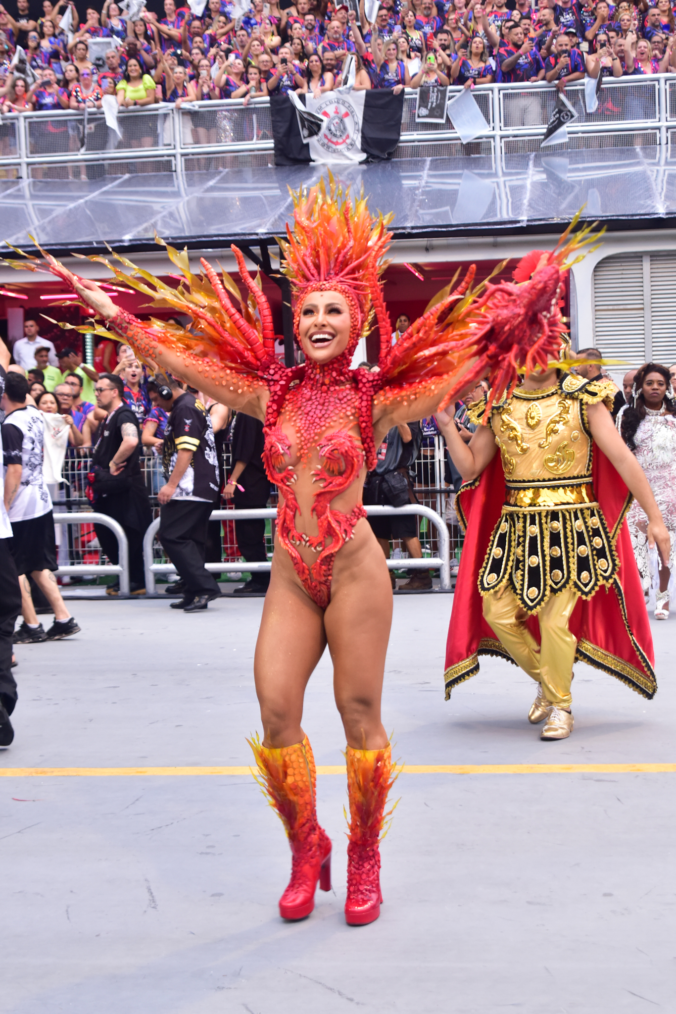 Sabrina Sato no desfile da Gaviões da Fiel