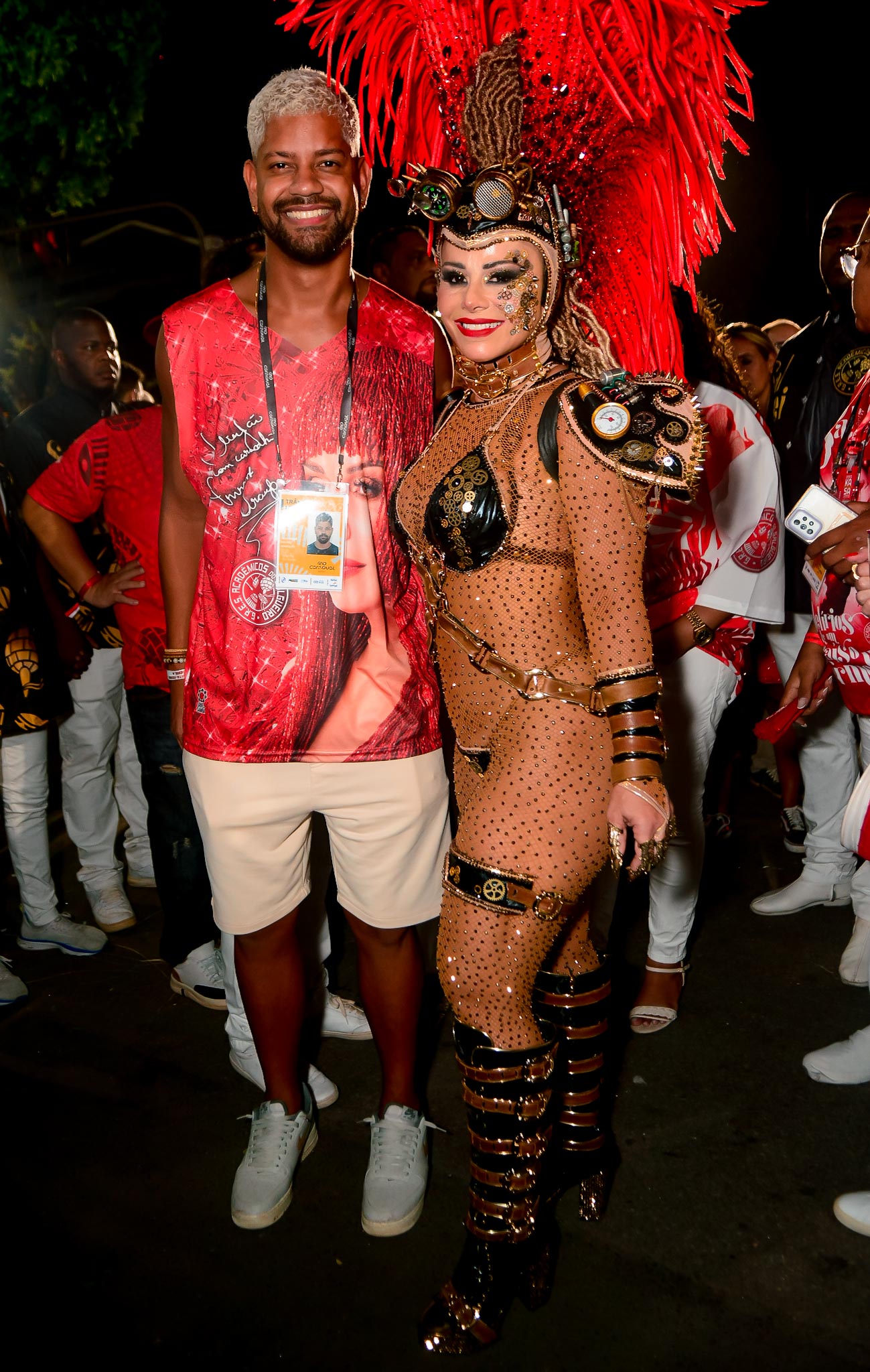 Viviane Araújo no desfile do Salgueiro no Rio de Janeiro