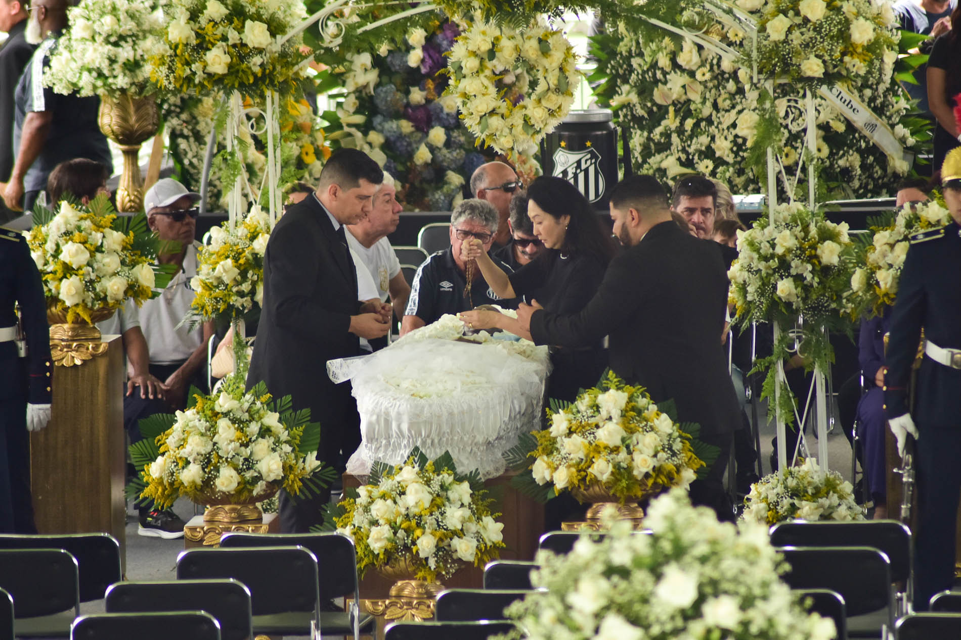 Velório do rei Pelé em Santos