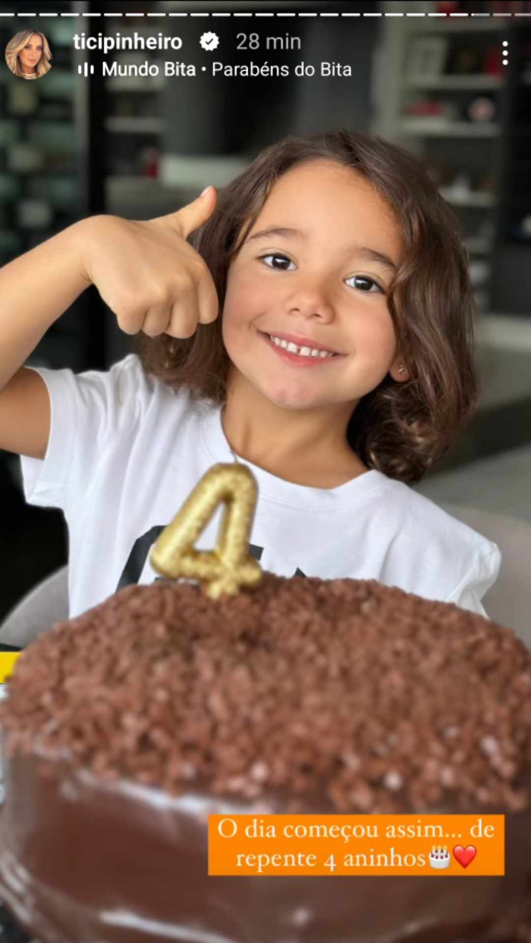 Ticiane Pinheiro e César Tralli comemoram aniversário Manuella