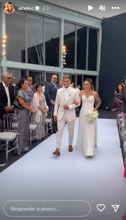 Philippe Coutinho renova os votos de casamento com a esposa, Ainê, em festa luxuosa