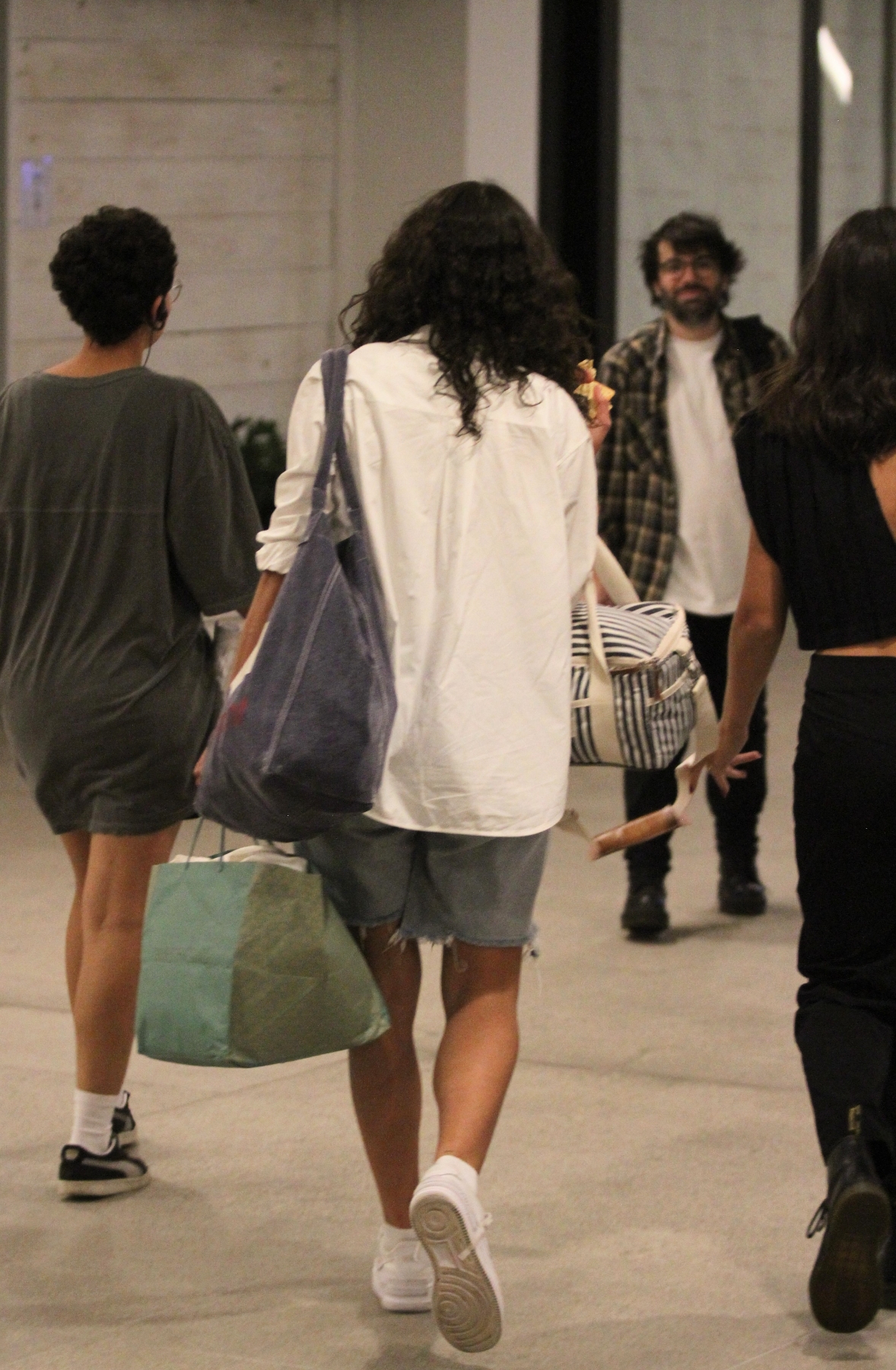 Bruna Marquezine em shopping no Rio de Janeiro