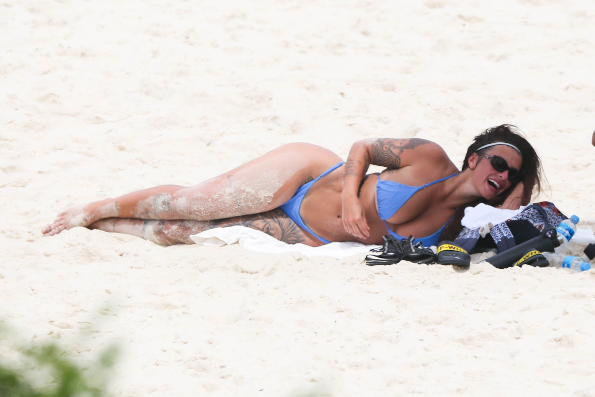 Bárbara Labres na praia - Foto: AgNews / Dilson Silva e Fabrico Pioyani