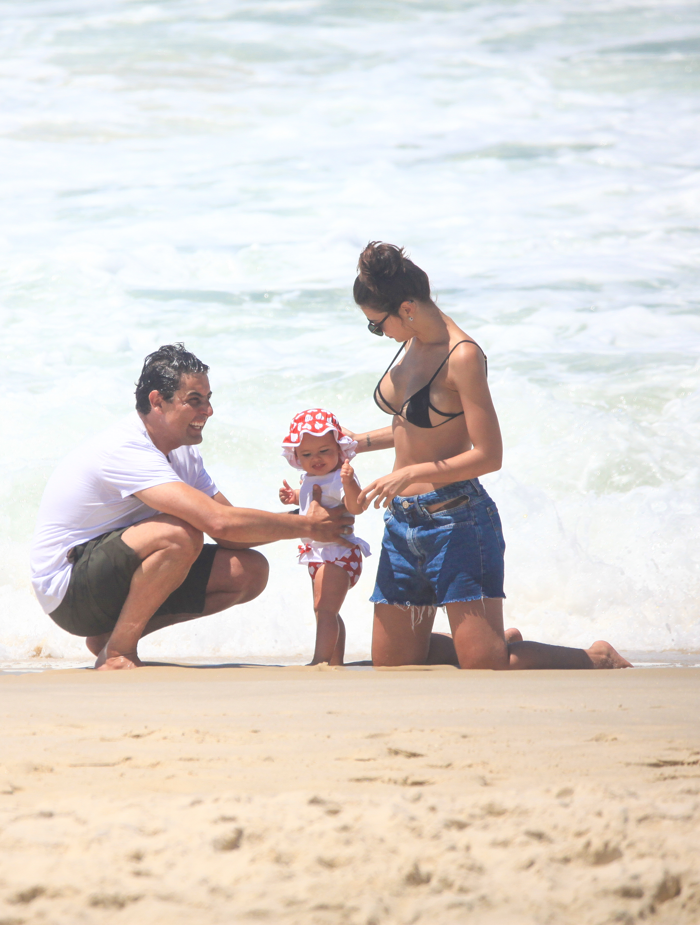 Bruno De Luca curte passeio em família