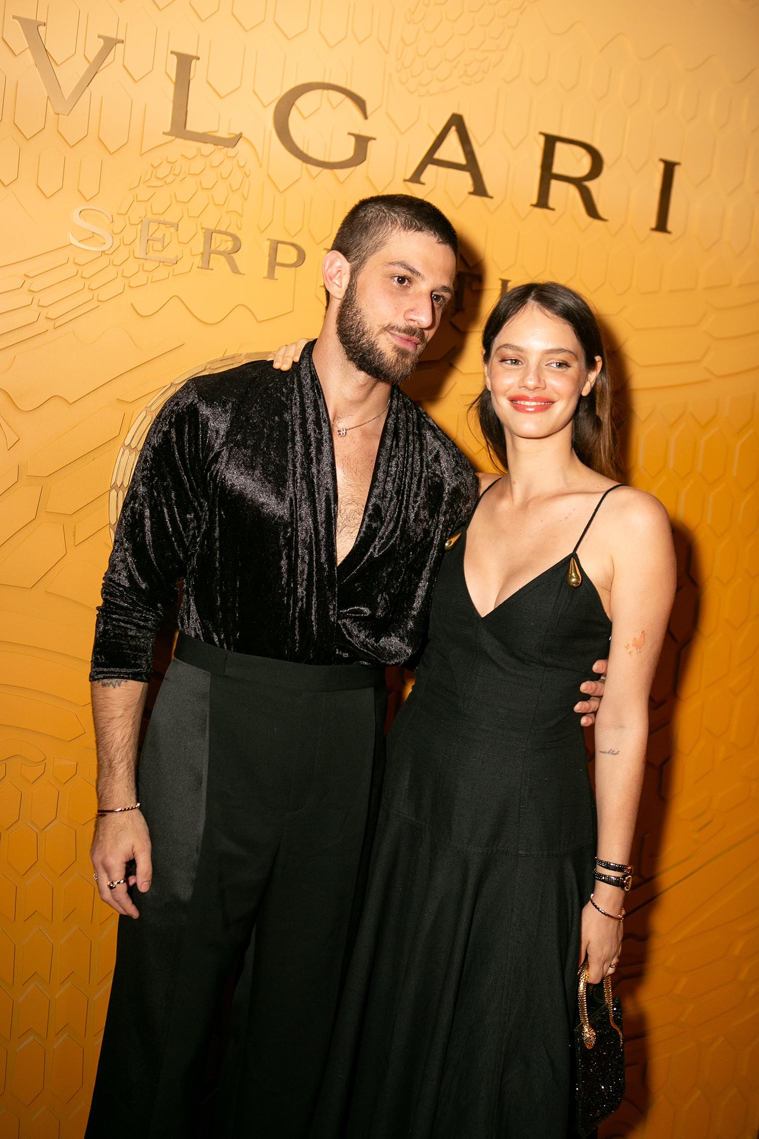 Chay Suede e Laura Neiva