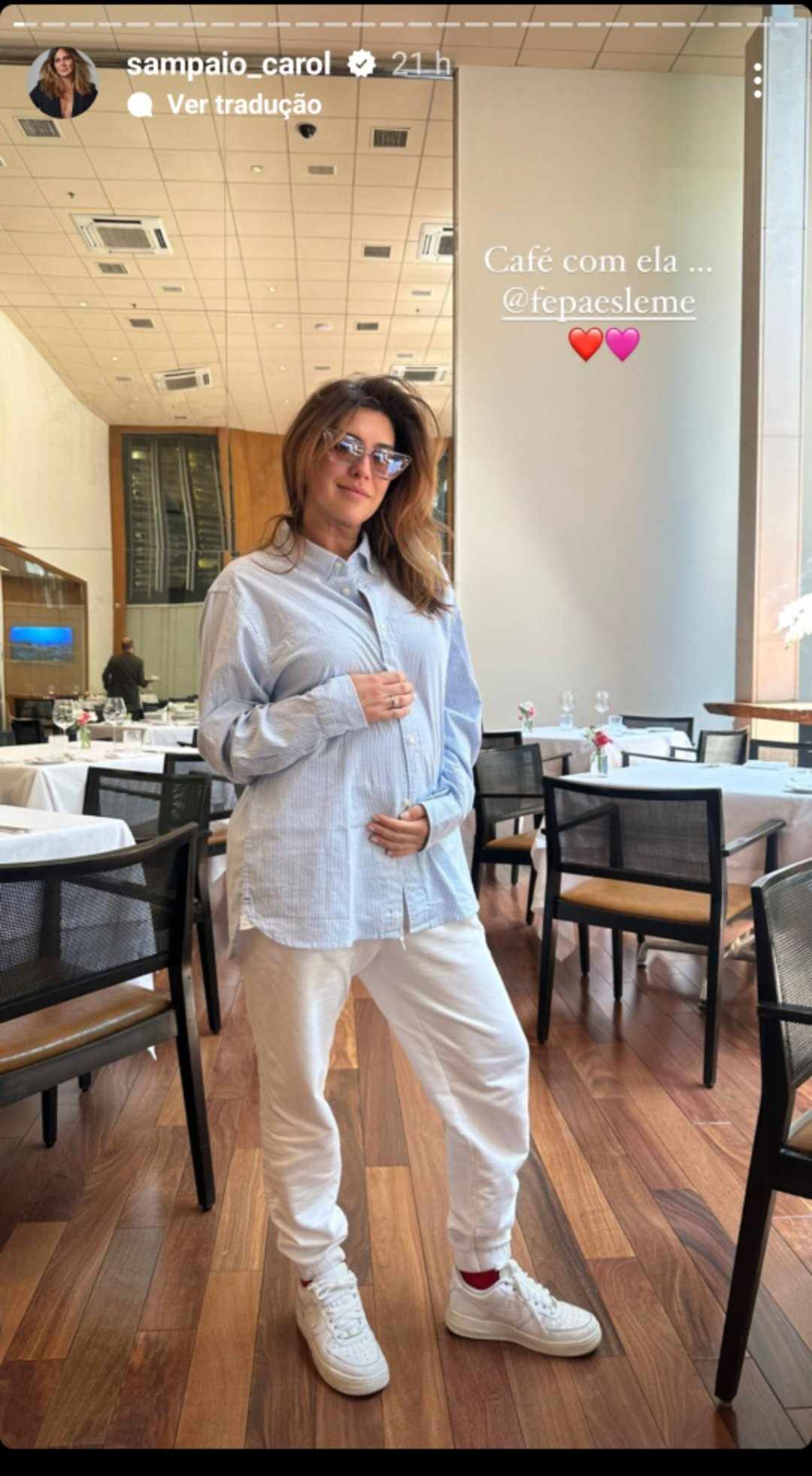 Fernanda Paes Leme mostra barriga grávida