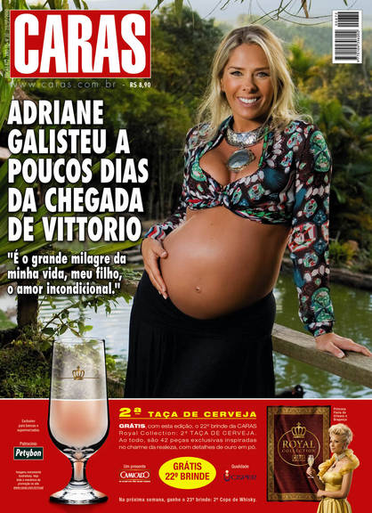 Adriane Galisteu em capa da CARAS