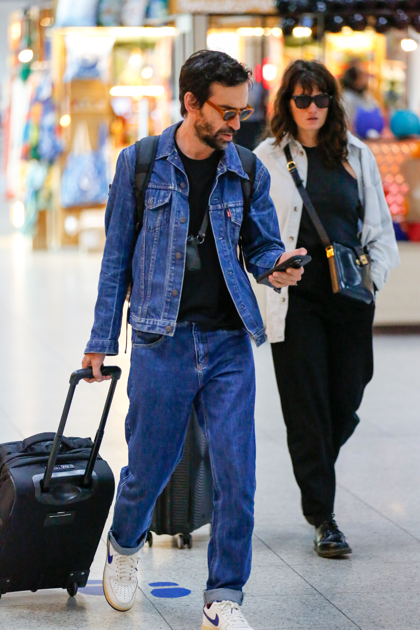 Julio Andrade e a esposa, Elen Clarice