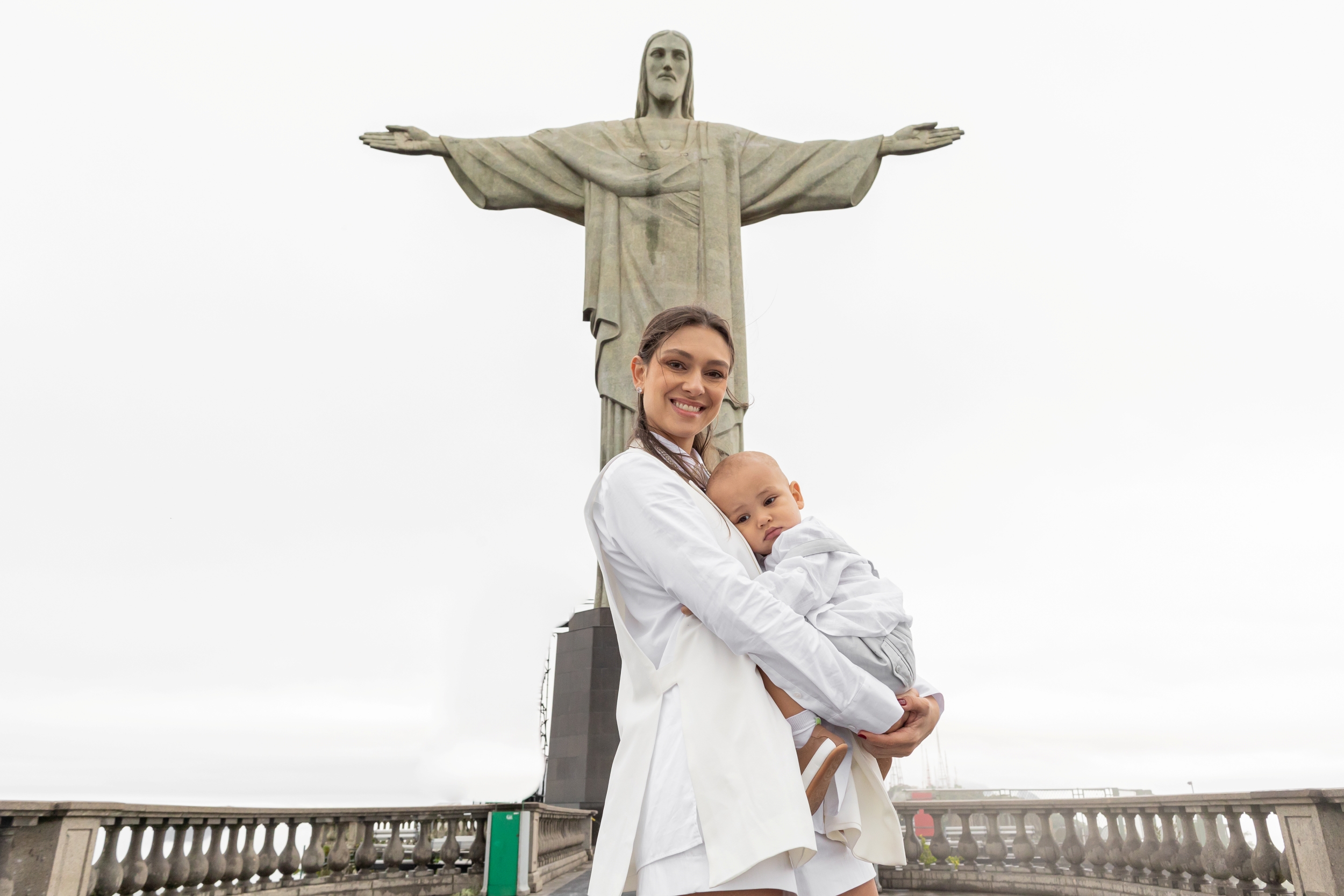 Pedro Antunes, Dom e Day Mesquita