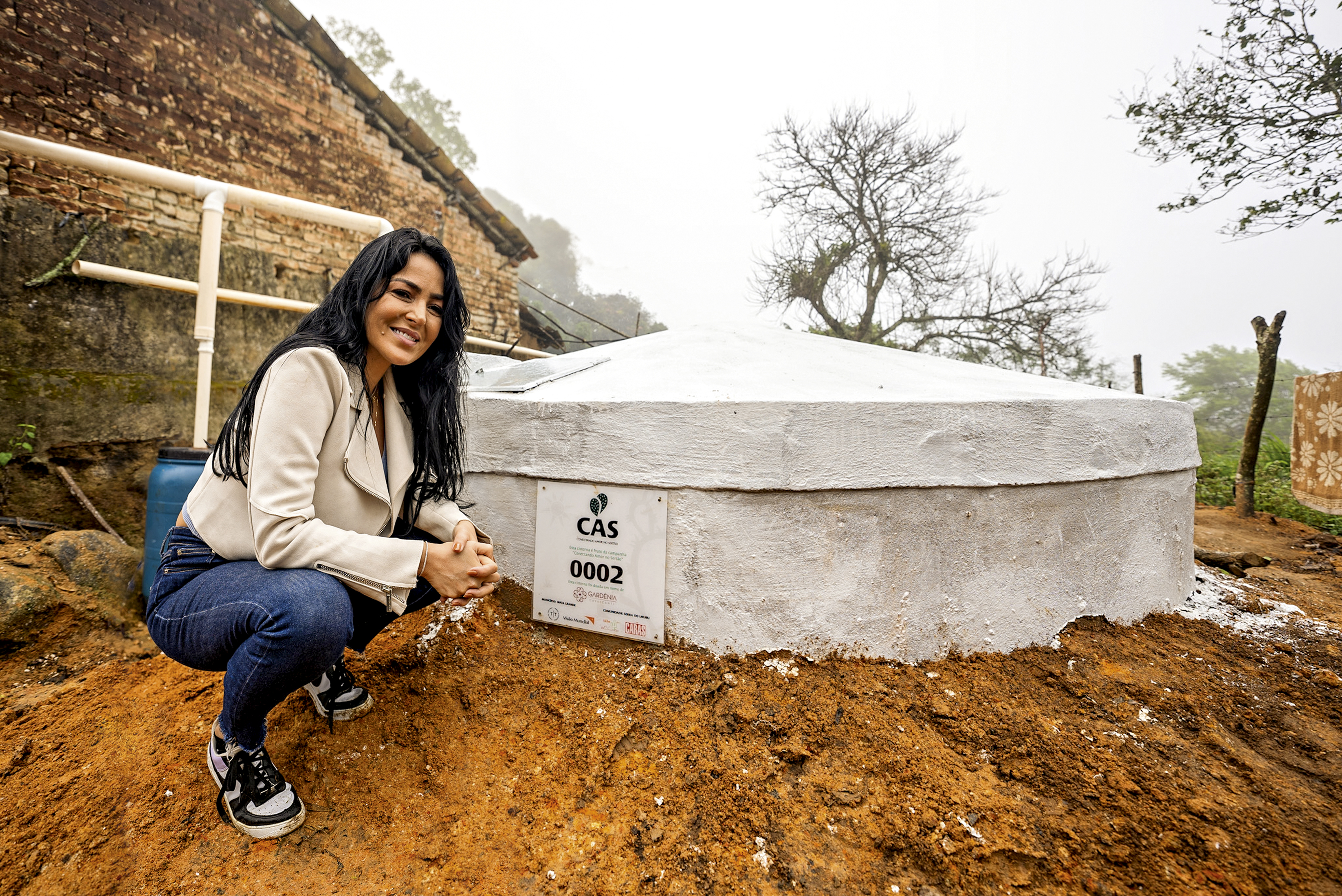 Gardênia Cavalcanti e Thiaguinho se emocionam em pleno sertão de Alagoas