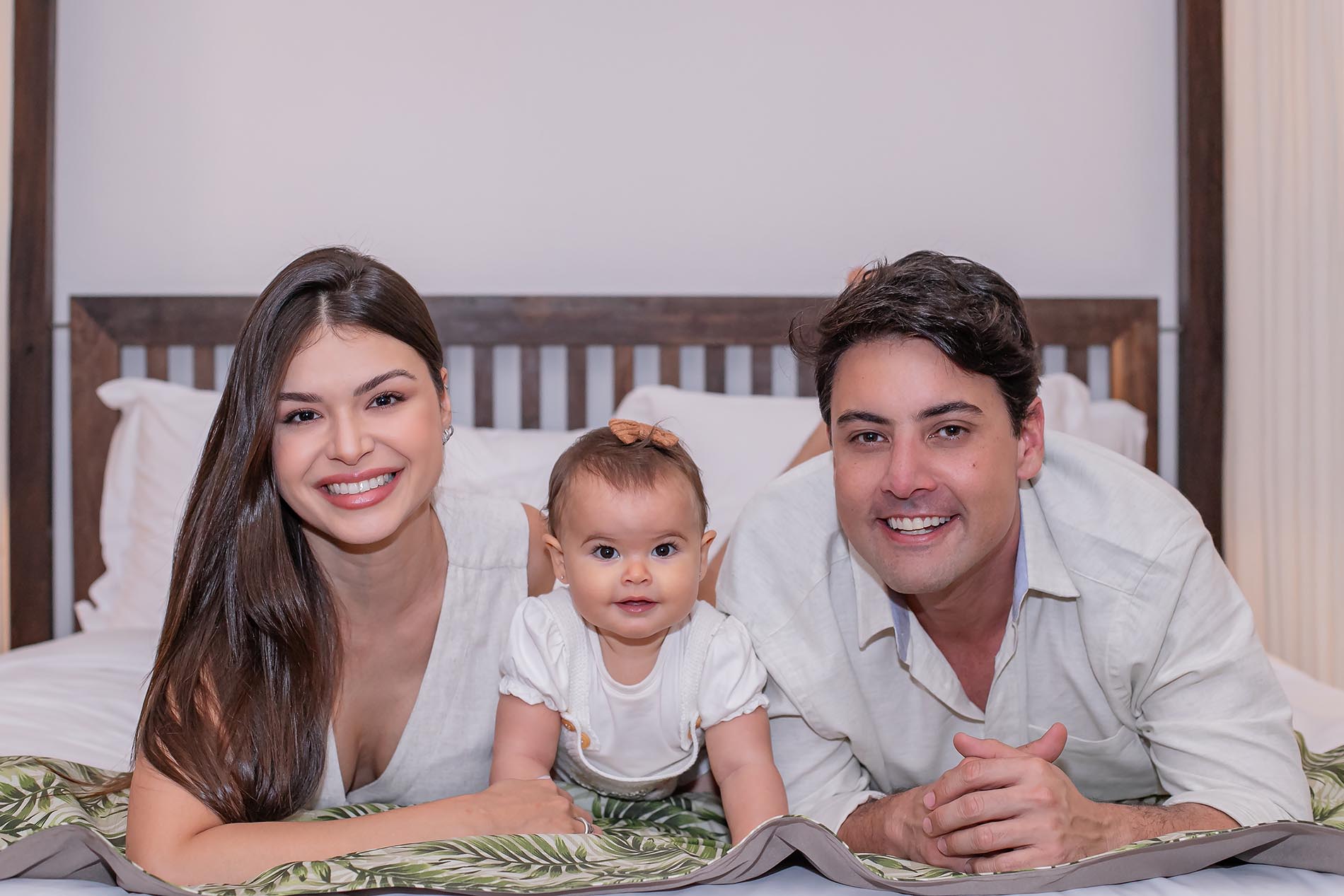 Sthéfany Vidal, Aurora e Bruno De Luca em ensaio na Revista CARAS