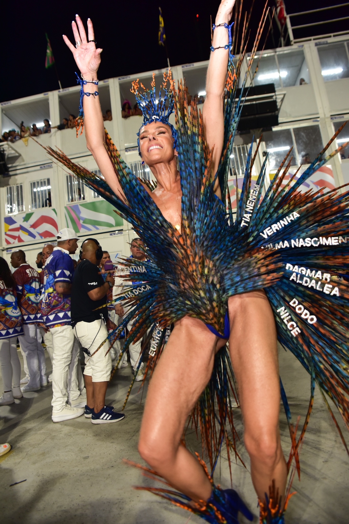 Adriane Galisteu no desfile da Portela