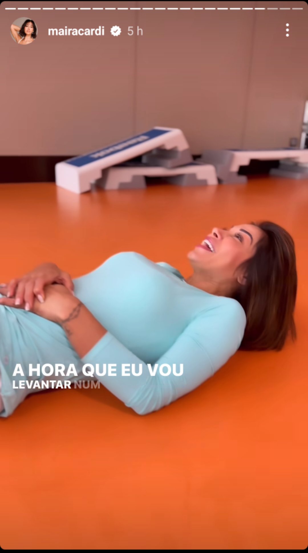 Maíra Cardi revela dificuldade após botox no pescoço