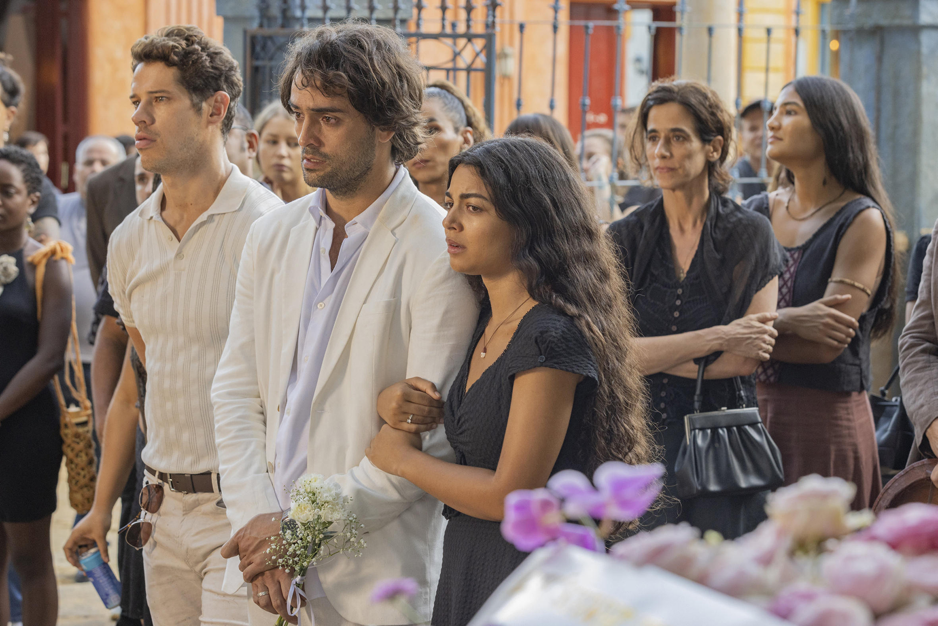 Velório de Manuela (Valdineia Soriano) na novela No Rancho Fundo - Foto: Globo / Fábio Rocha