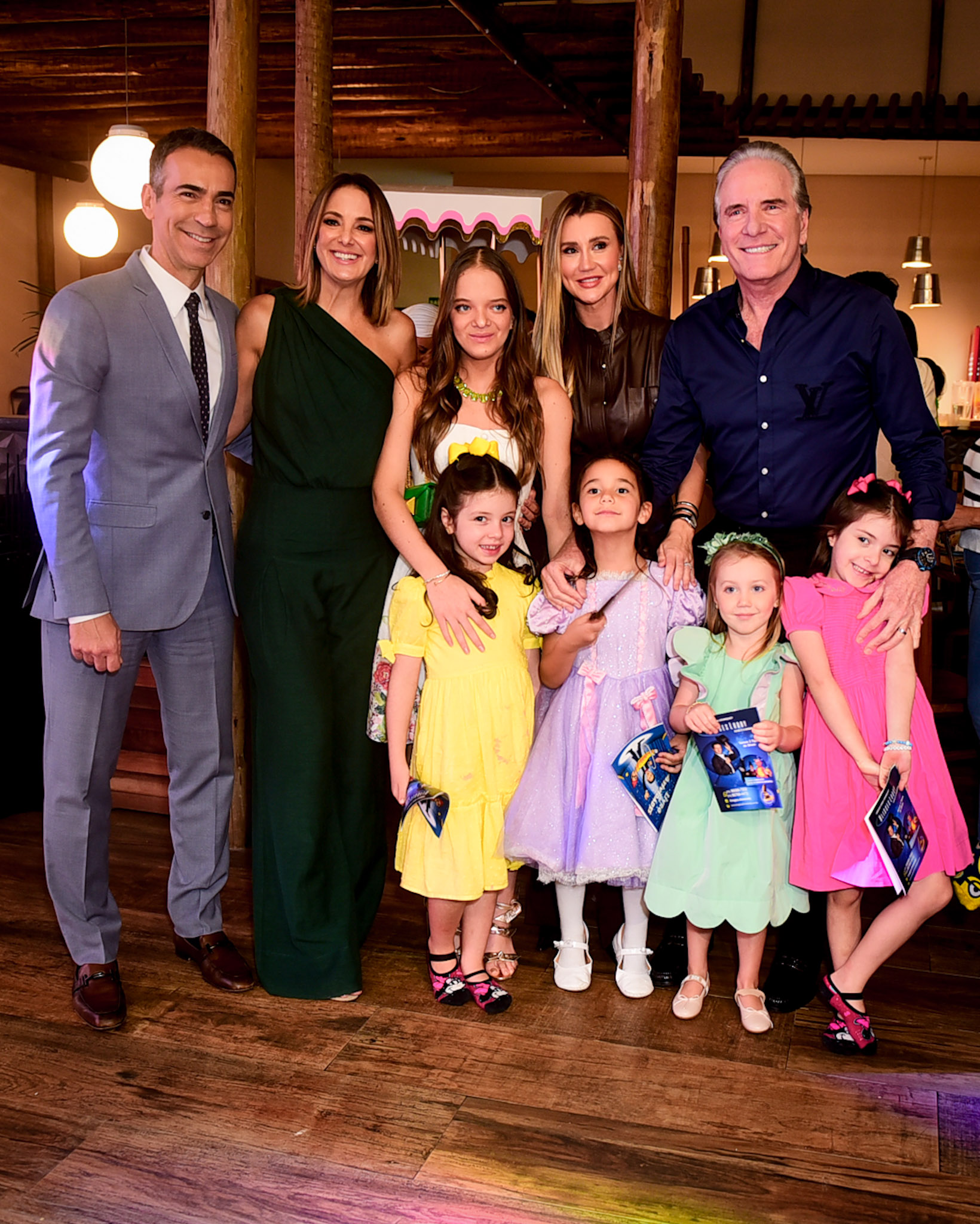 Cesar Tralli, Ticiane Pinheiro, Rafaella, Ana Paula, Roberto Justus, Sienna, Manuella, Vicky e Chiara - Foto: Andy Santana / BrazilNews