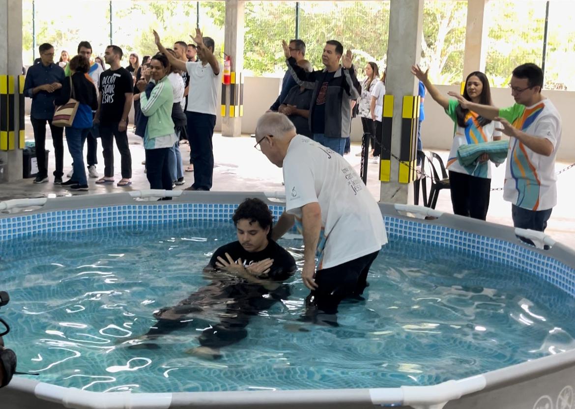 Alexander, filho de Ronaldo e Michele Umezu - Foto: Divulgação