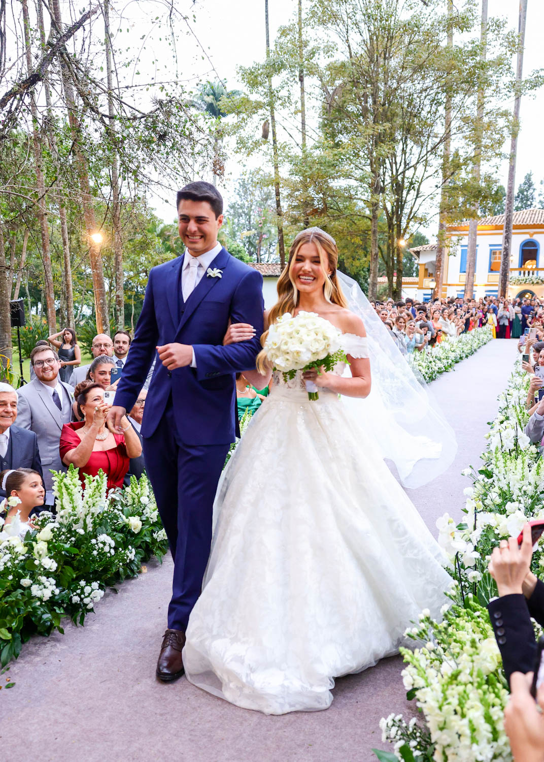 Luigi Cesar e Júlia Vieira - Foto: Brazil News