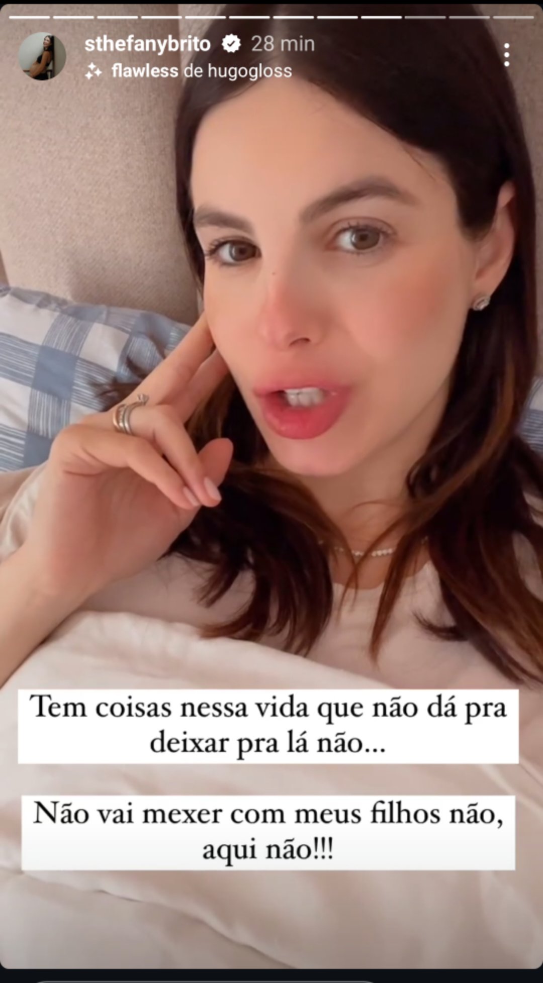 Sthefany Brito fica indignada com comentário