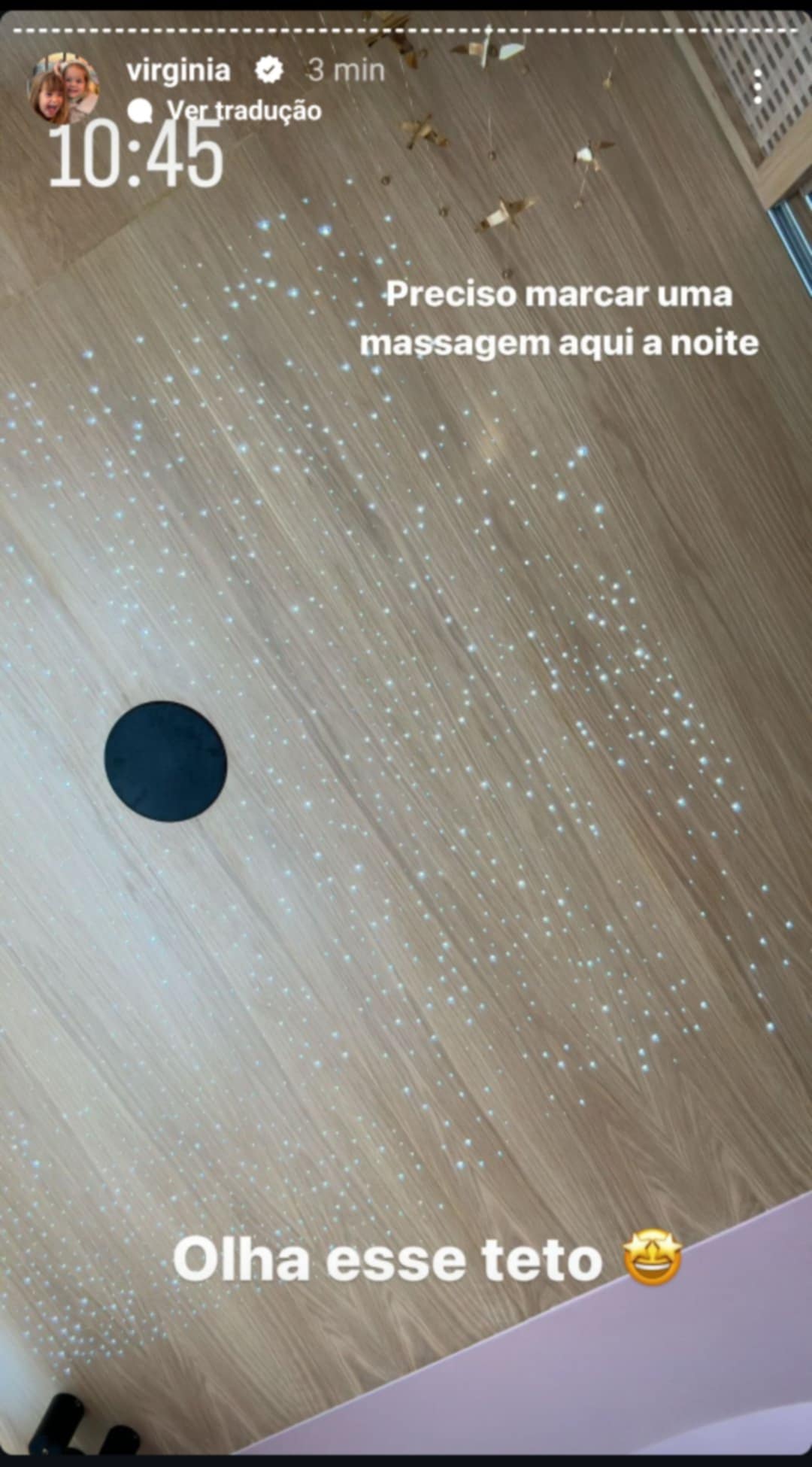 Virginia impressiona com teto da sala de massagem