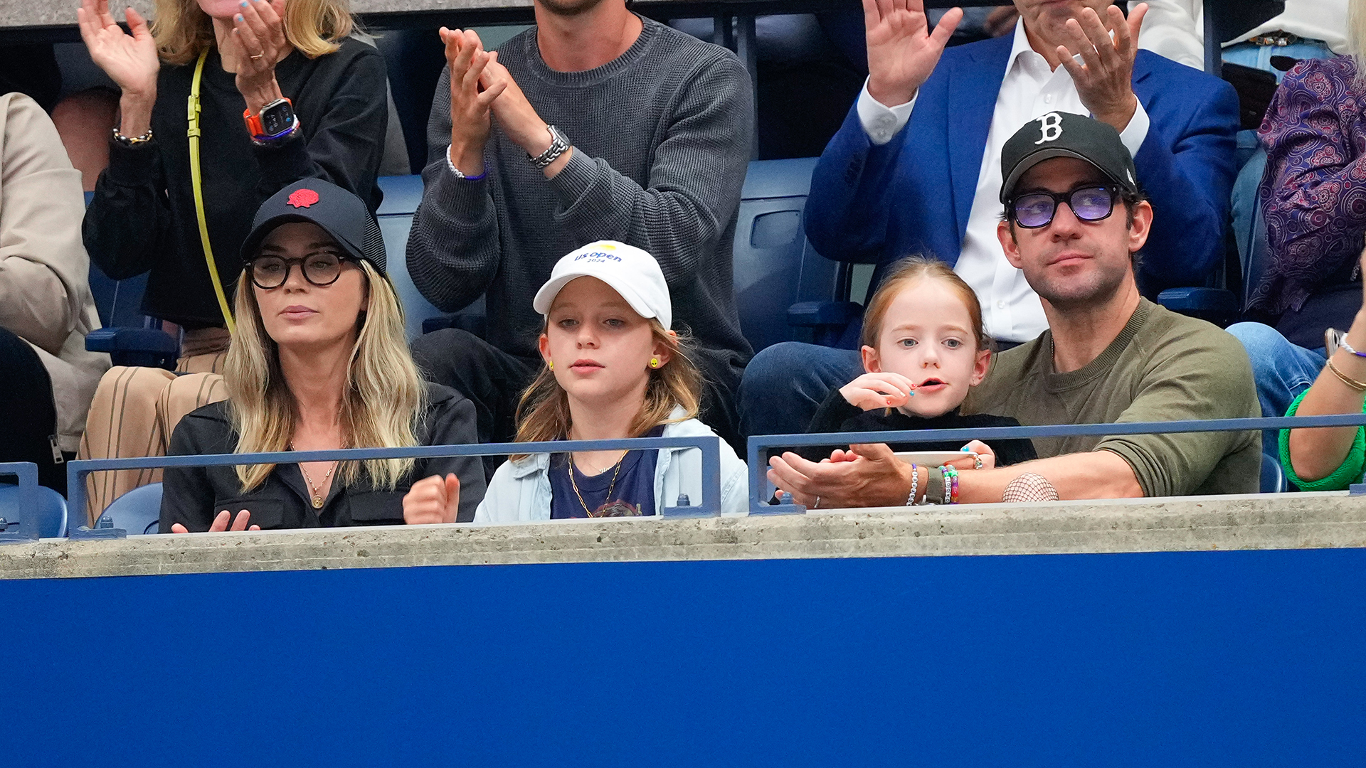 Emily Blunt com as filhas e o marido - Foto: Getty Images