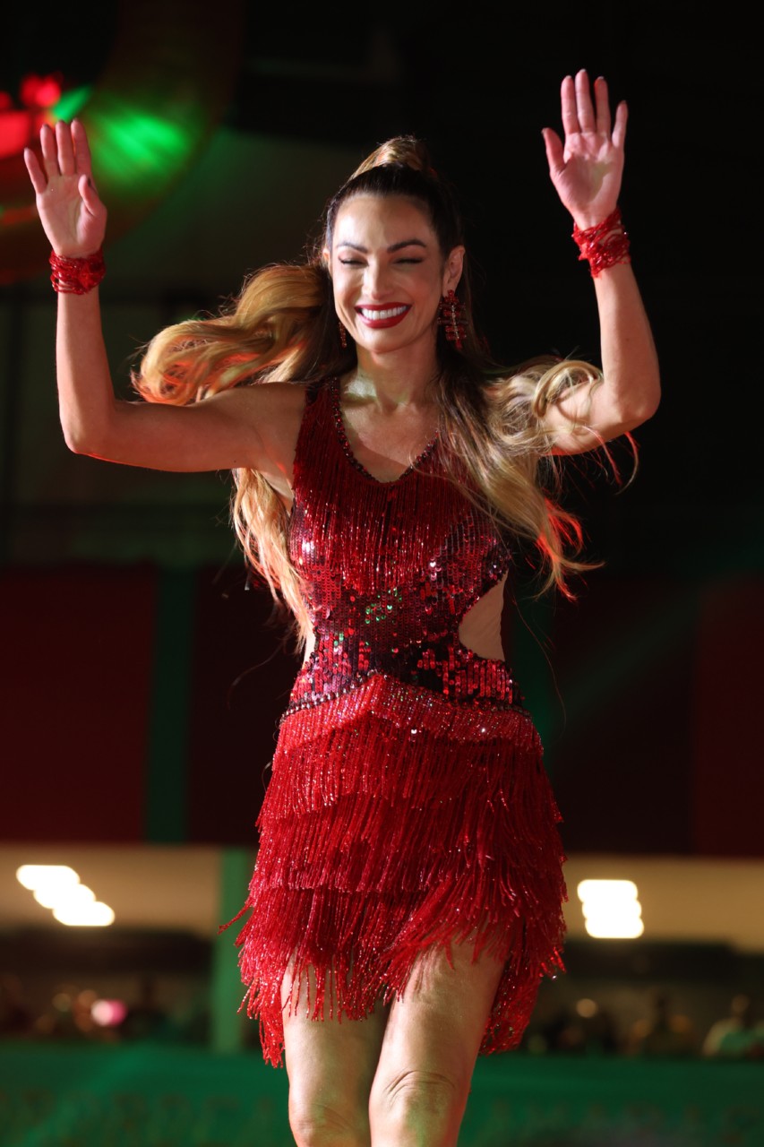 Patricia Poeta na quadra da escola de samba Grande Rio - Foto: Daniel Pinheiro / Brazil News