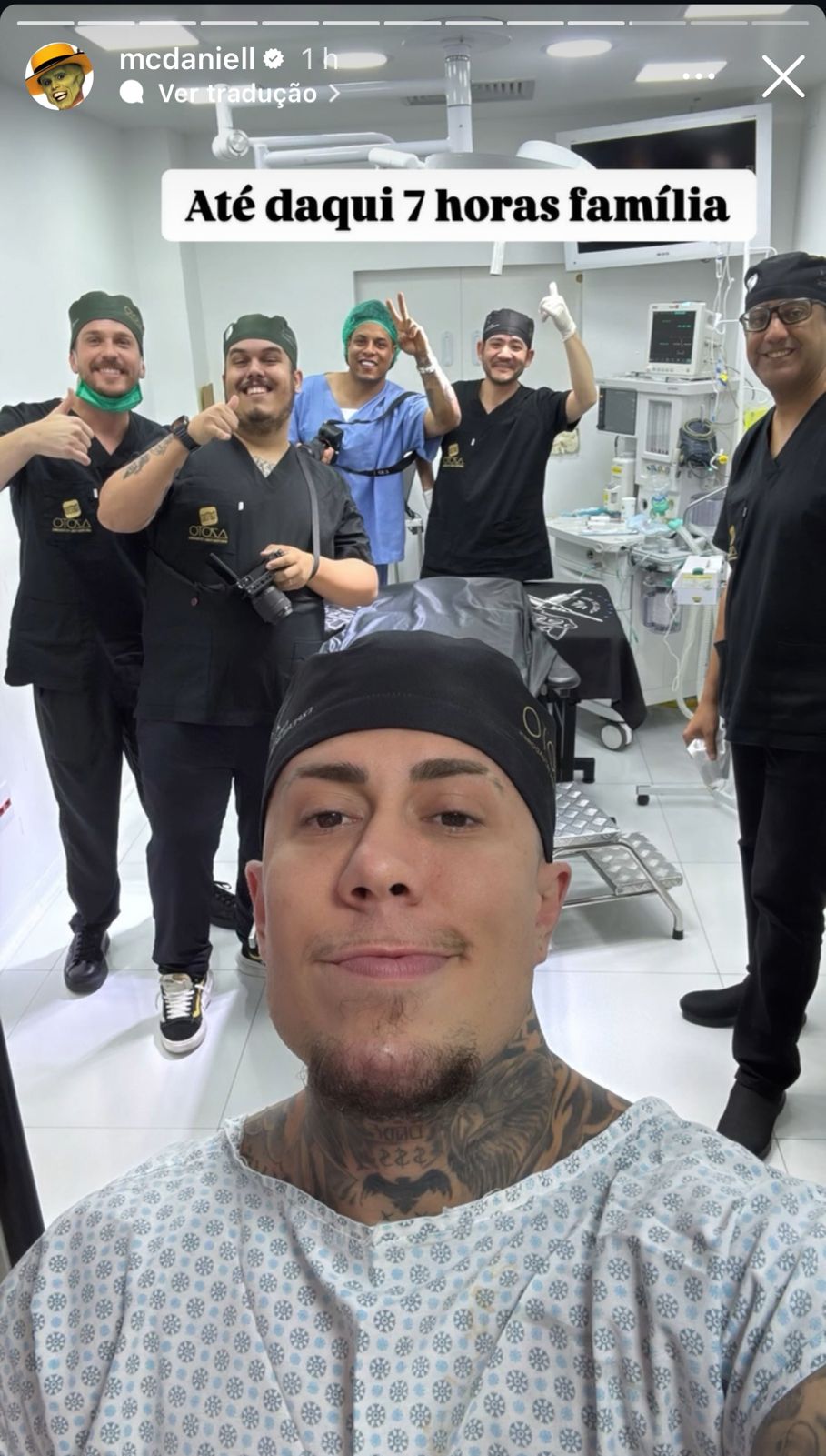 MC Daniel toma anestesia geral para fazer tatuagem