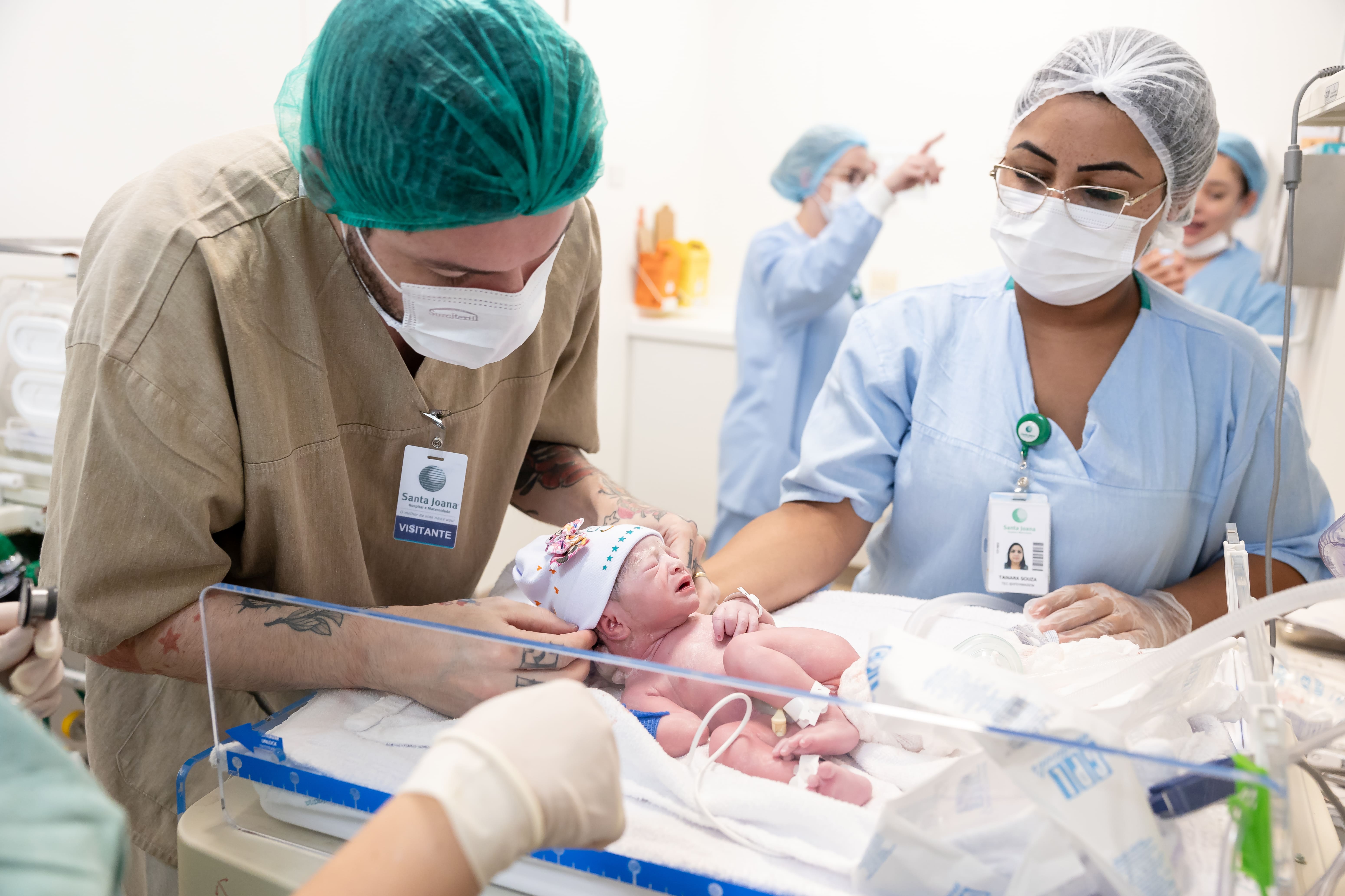 Andressa Ganacin e Nasser Rodrigues anunciam o nascimento da filha, Sarah - Foto: Thalita Castanha