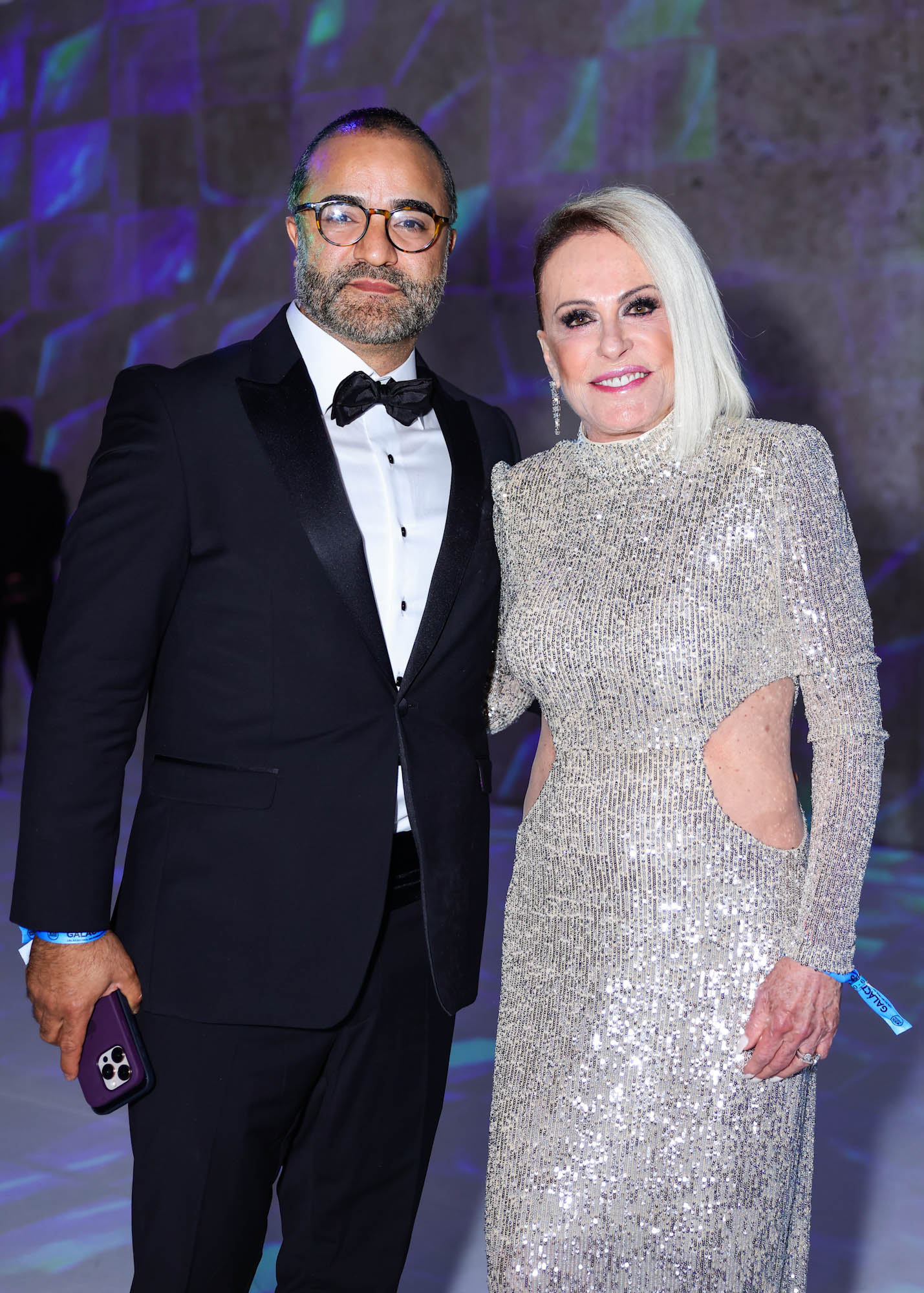 Ana Maria Braga surge com Fábio Arruda em noite de gala - Foto: Brazil News