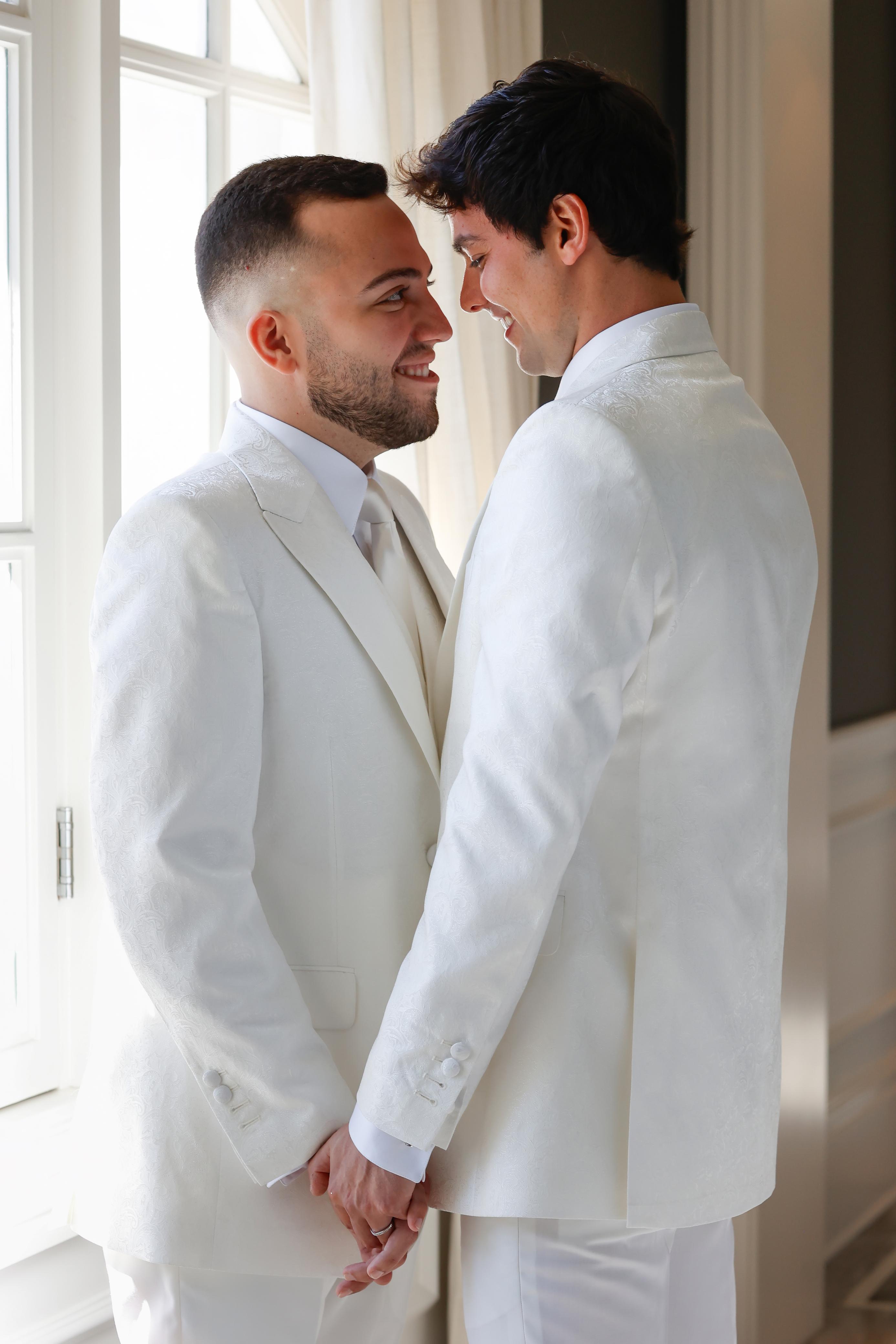 Lucas Rangel e Lucas Bley mostram seus looks para o casamento - Foto: Anna Quast e Ricky Arruda