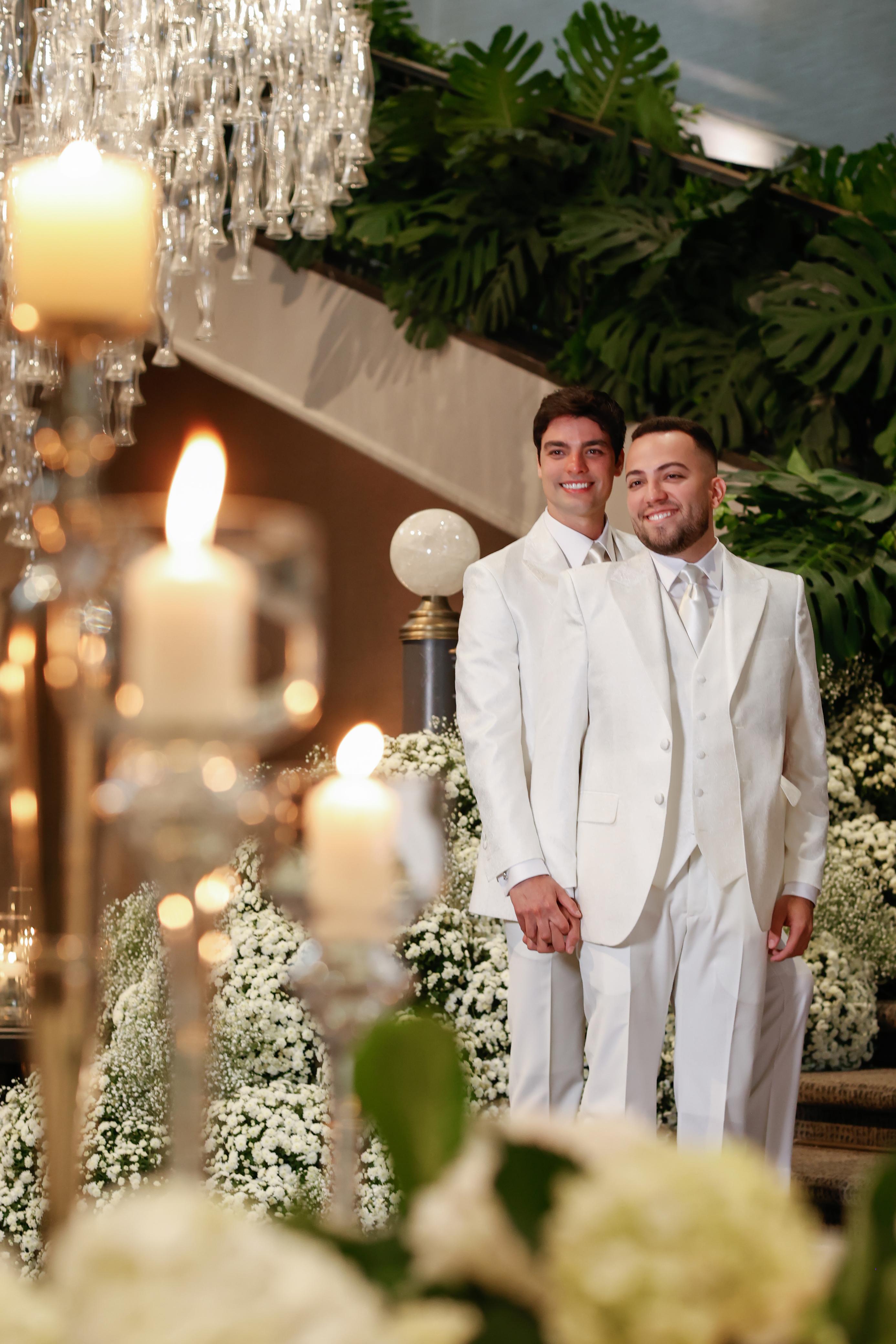 Lucas Rangel e Lucas Bley mostram seus looks para o casamento - Foto: Anna Quast e Ricky Arruda