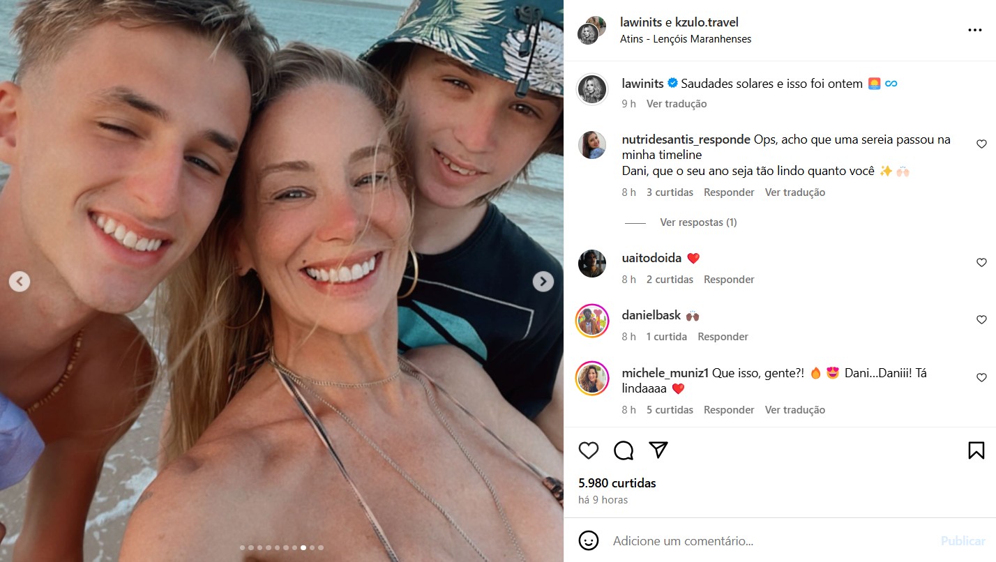 Danielle Winits posa com os dois filhos durante viagem - Reprodução / Instagram