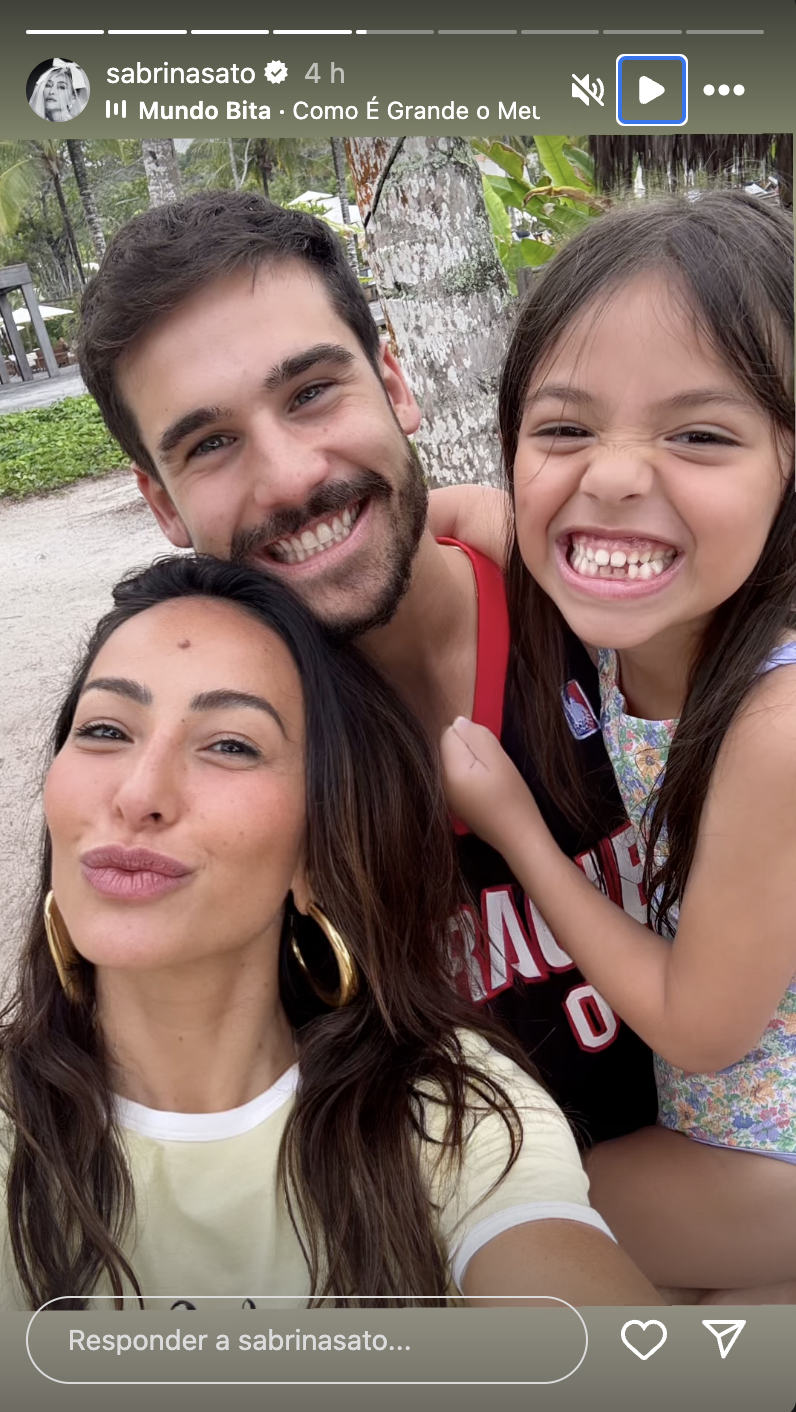 Sabrina Sato curte viagem com Nicolas Prattes e Zoe